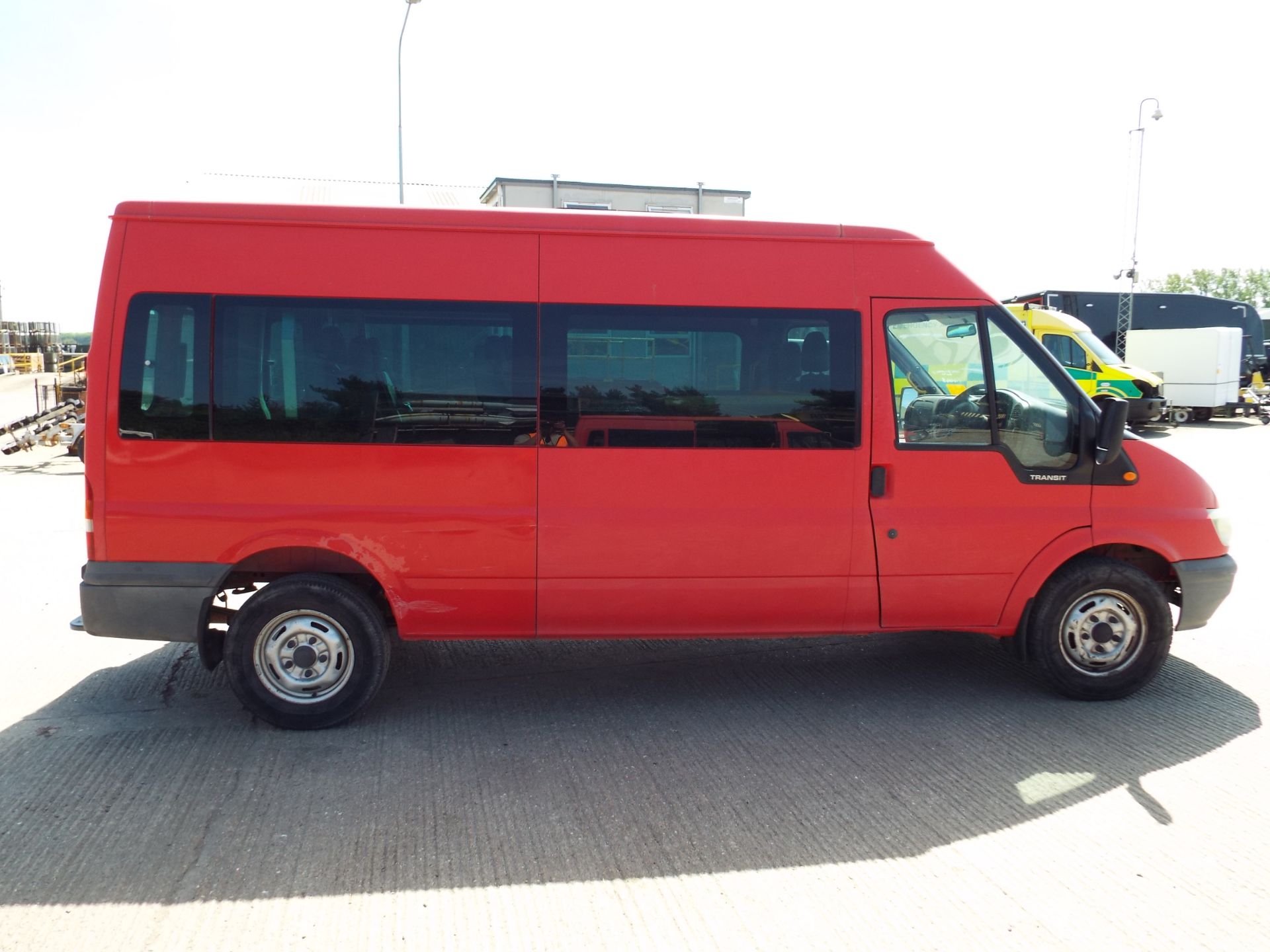 Ford Transit 9 Seat Minibus - Bild 4 aus 18