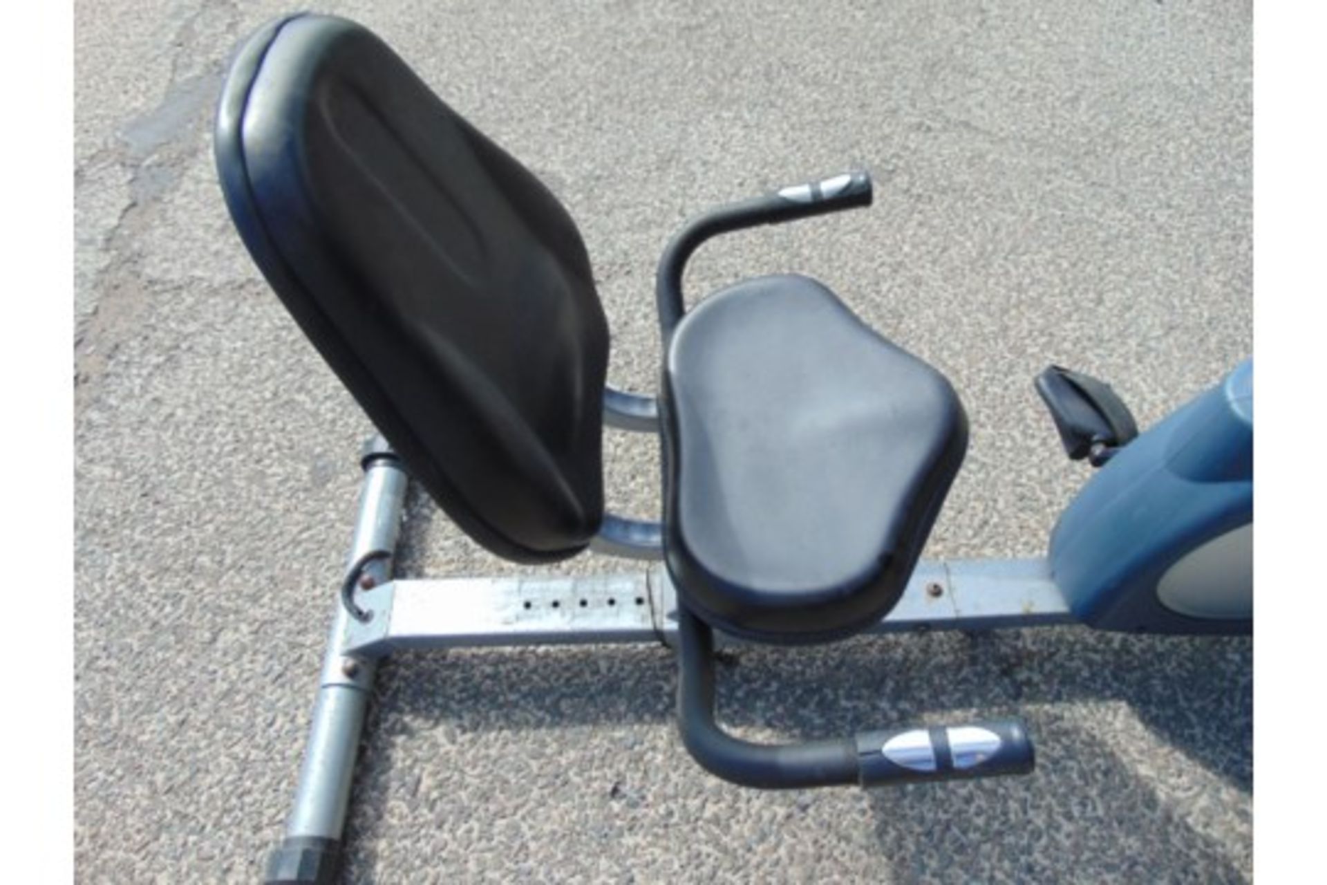 Carl Lewis EMR17 Magnetic Recumbent Exercise Bike - Image 6 of 9