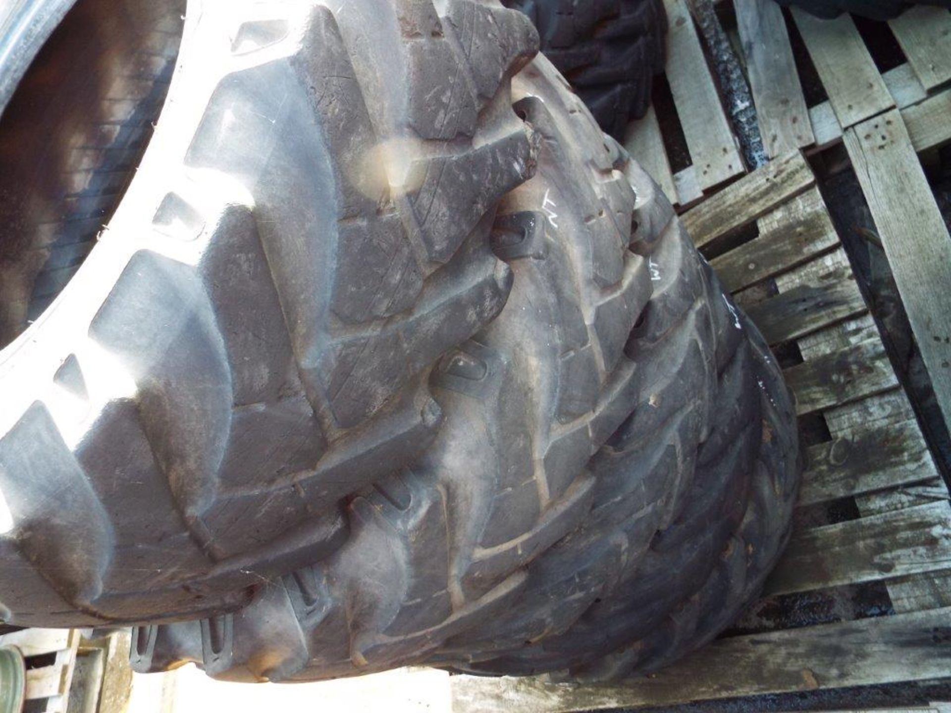 Approx 200 x Mixed JCB Telehandler Tyres - Bild 20 aus 38