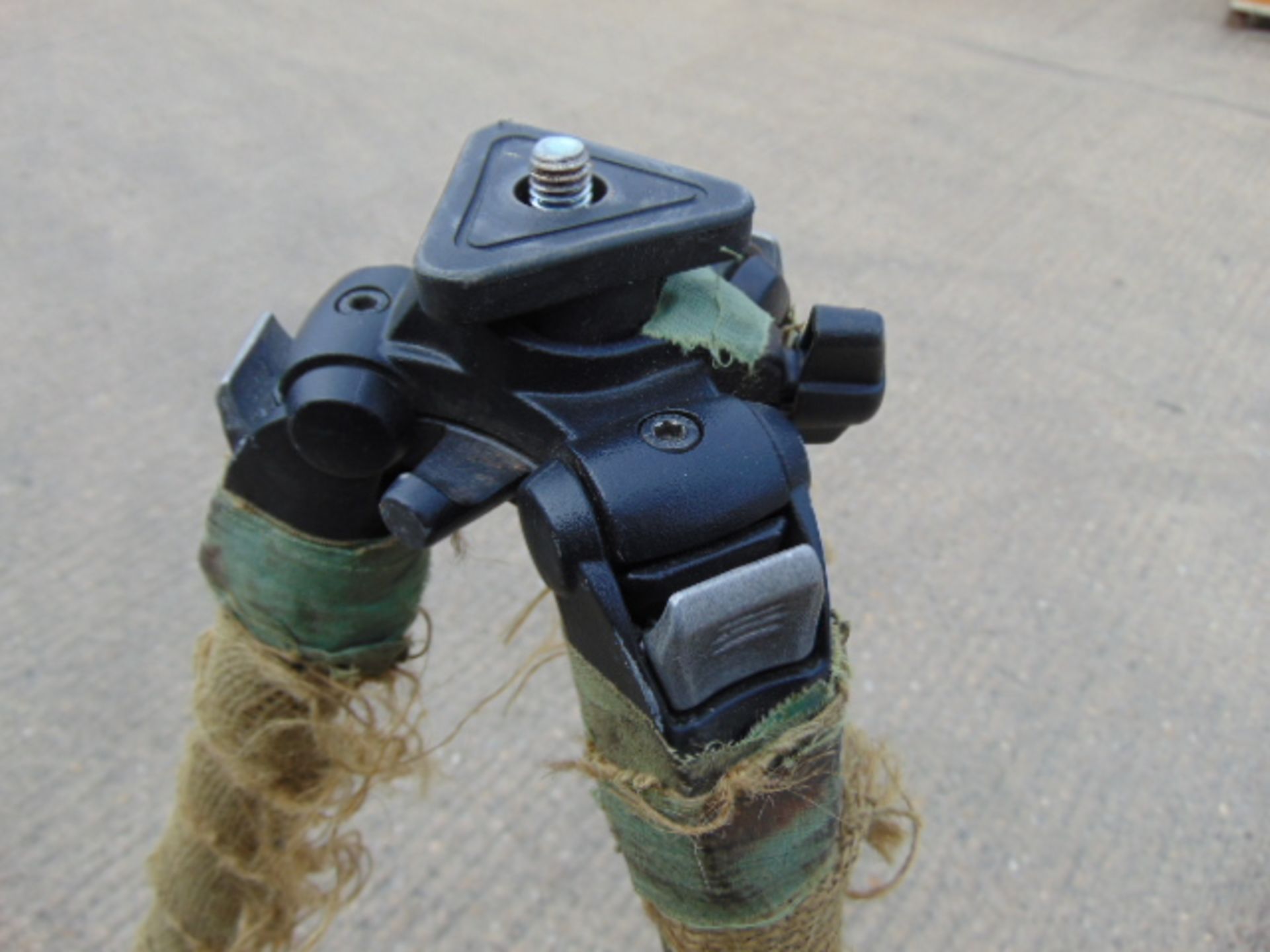 Lightweight Carbon Fibre Combat Tripod complete with Camo bag - Image 3 of 7