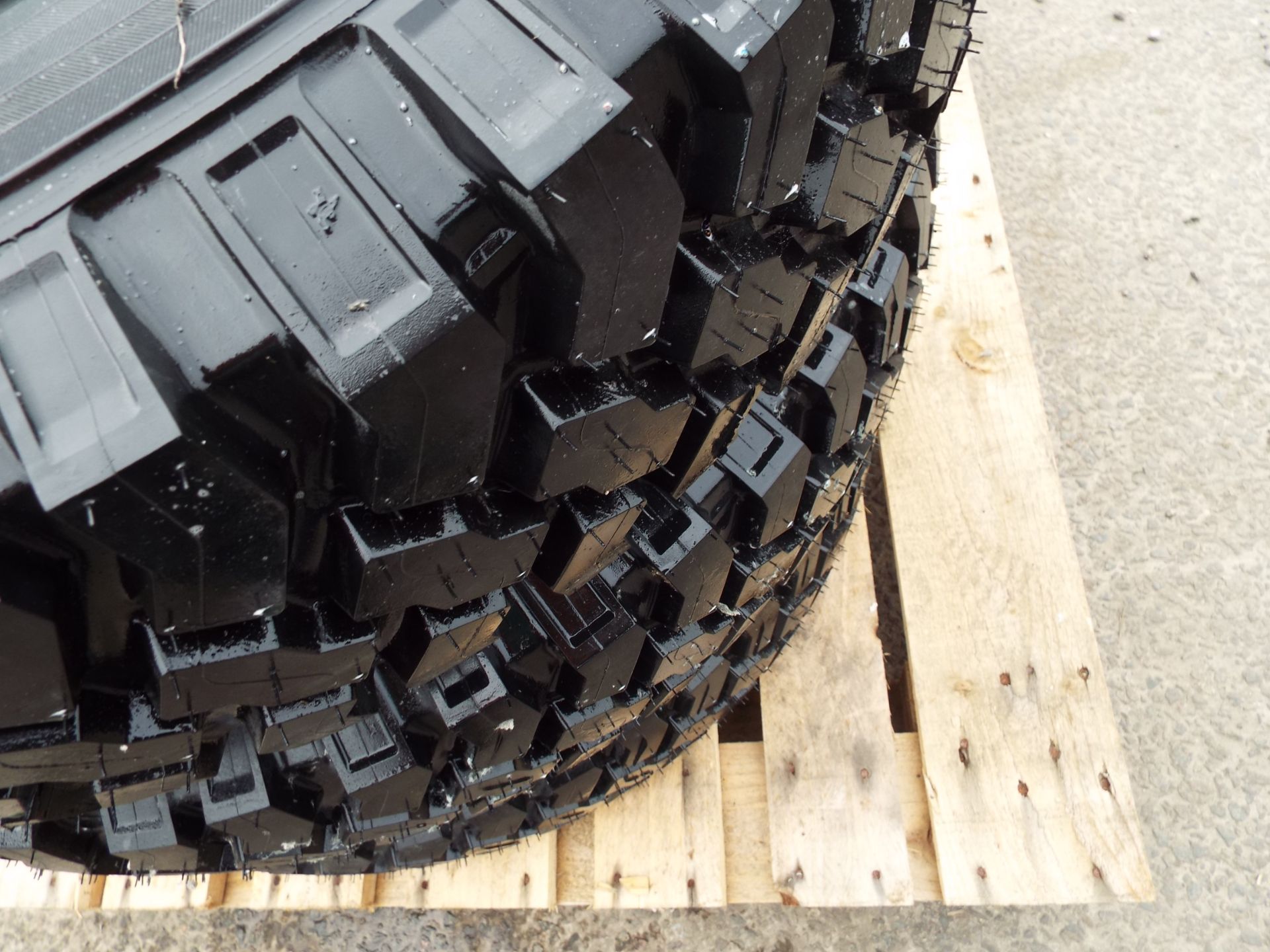 3 x Michelin XZL 8.25 R16 Tyres - Image 6 of 6