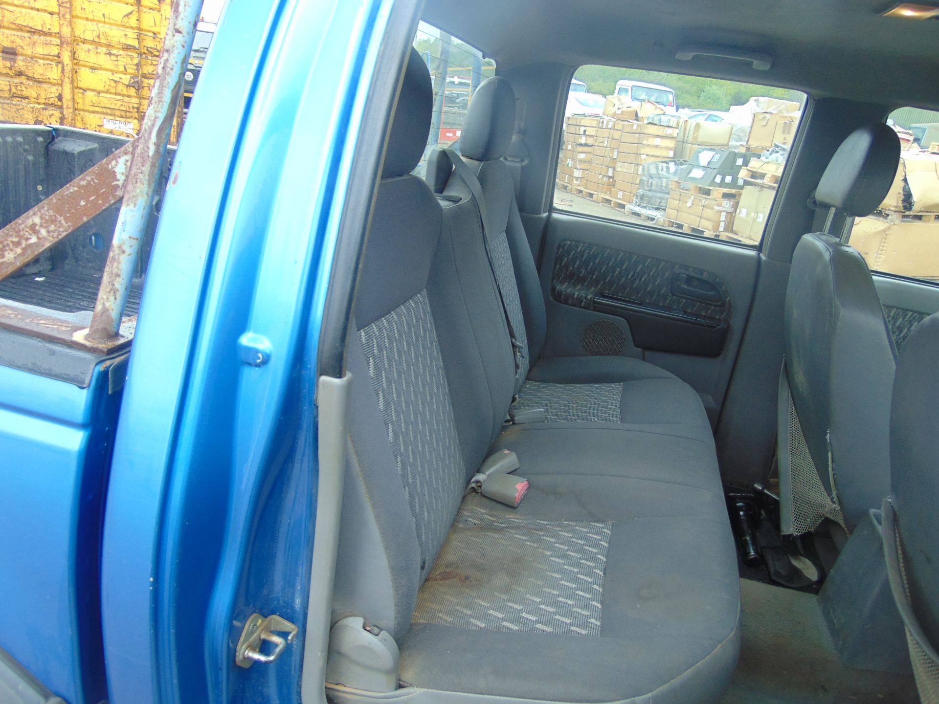 Isuzu D-Max Double Cab 3.0 TD 4 x 4 Pickup - Image 13 of 22