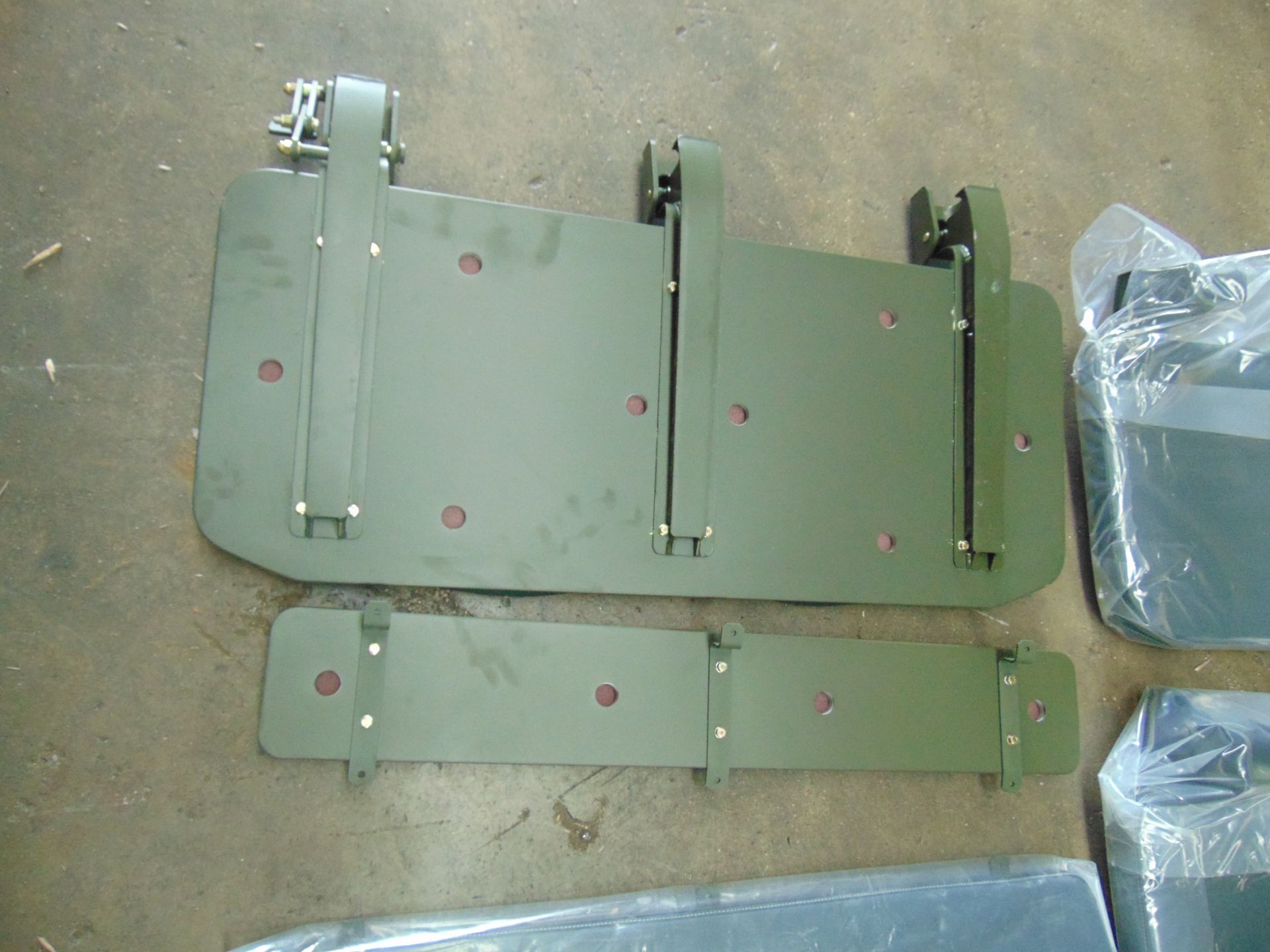 Unissued FV Crew Seating Assembly - Bild 3 aus 10