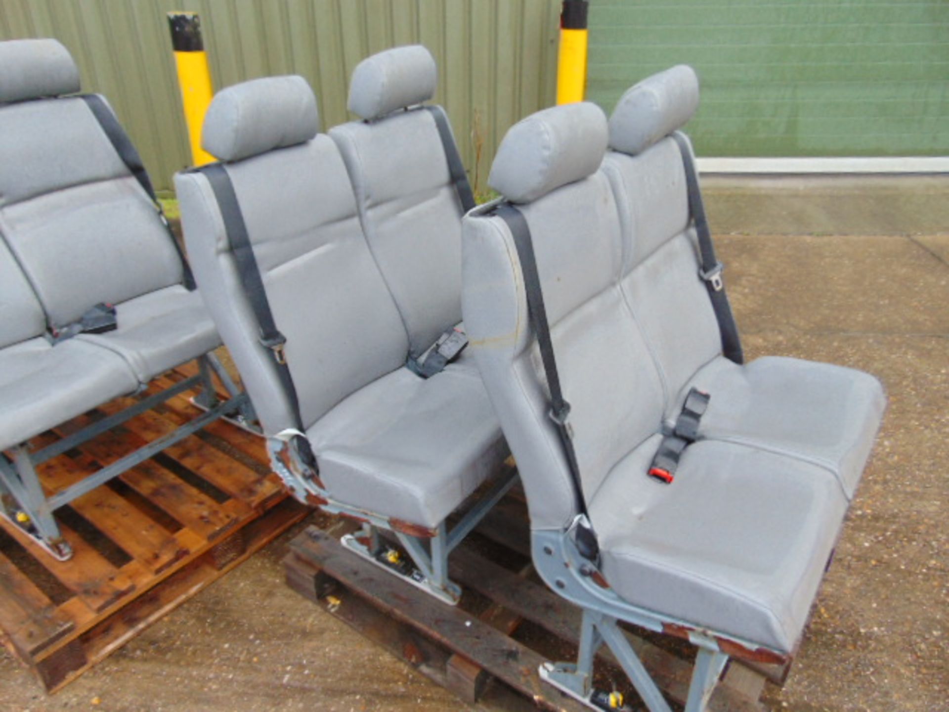 8 x Double Coach Seats - Image 7 of 9