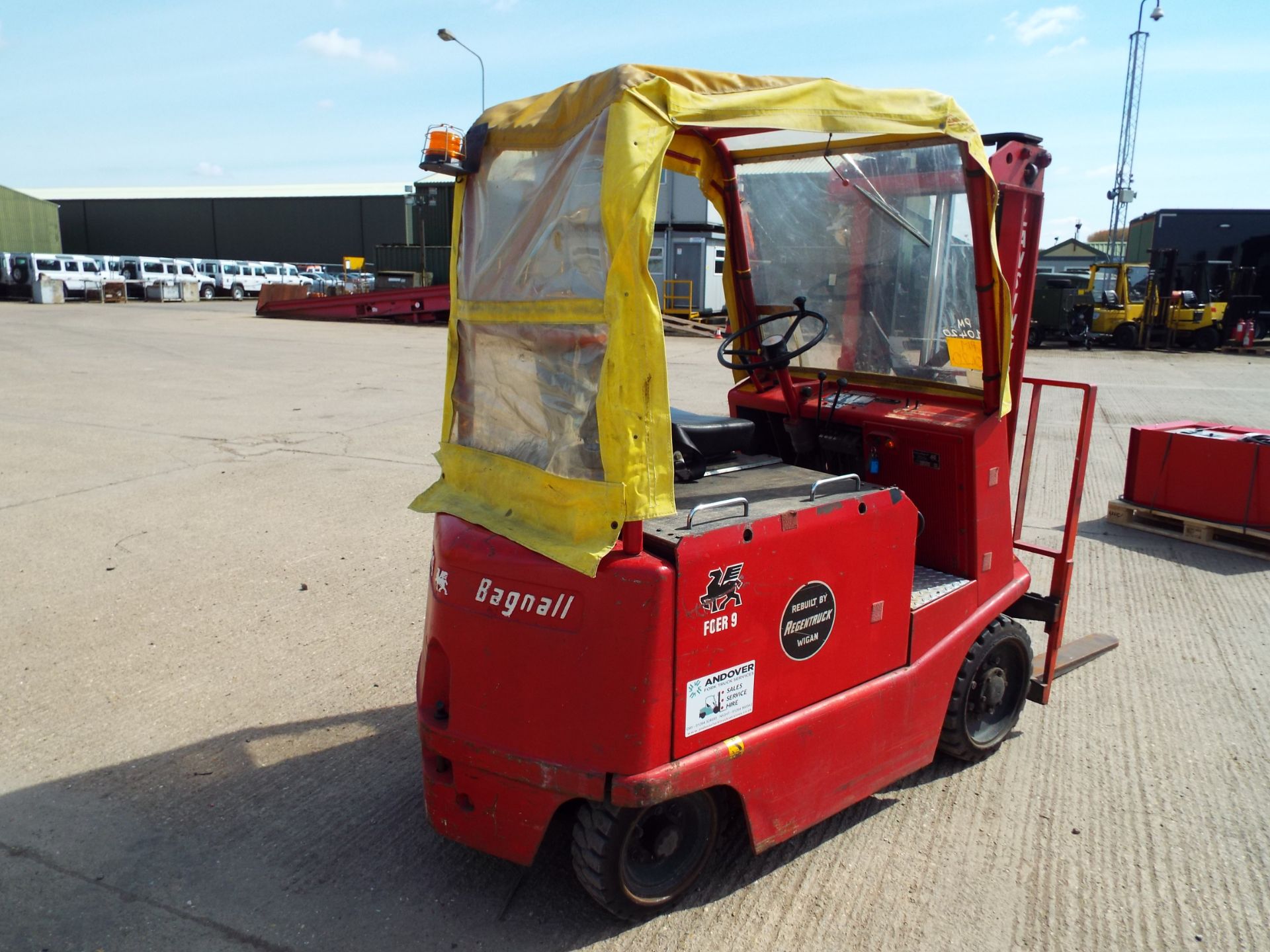 Lansing Bagnell FOER 9 2.3 Electric Forklift with Charger - Image 8 of 23