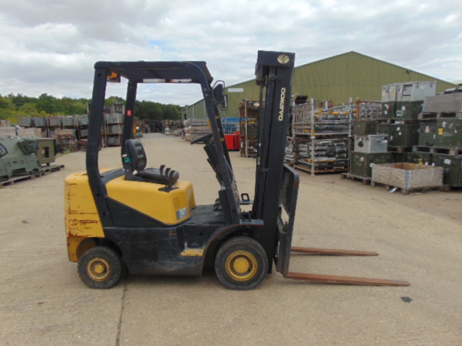 Daewoo D20SC-2 Counter Balance Diesel Forklift - Image 9 of 18