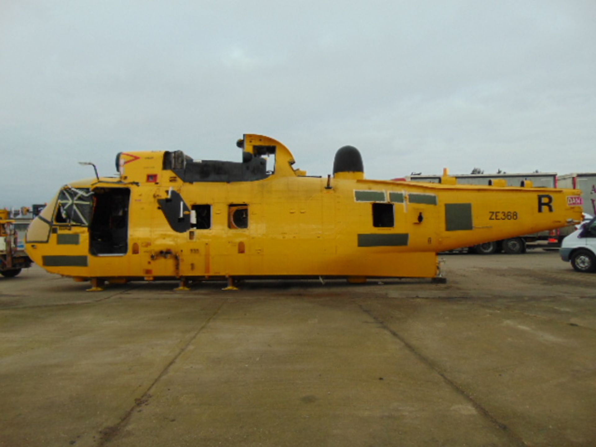 Westland Sea King HAR.3 (TAIL NUMBER ZE368) Airframe - Image 4 of 24