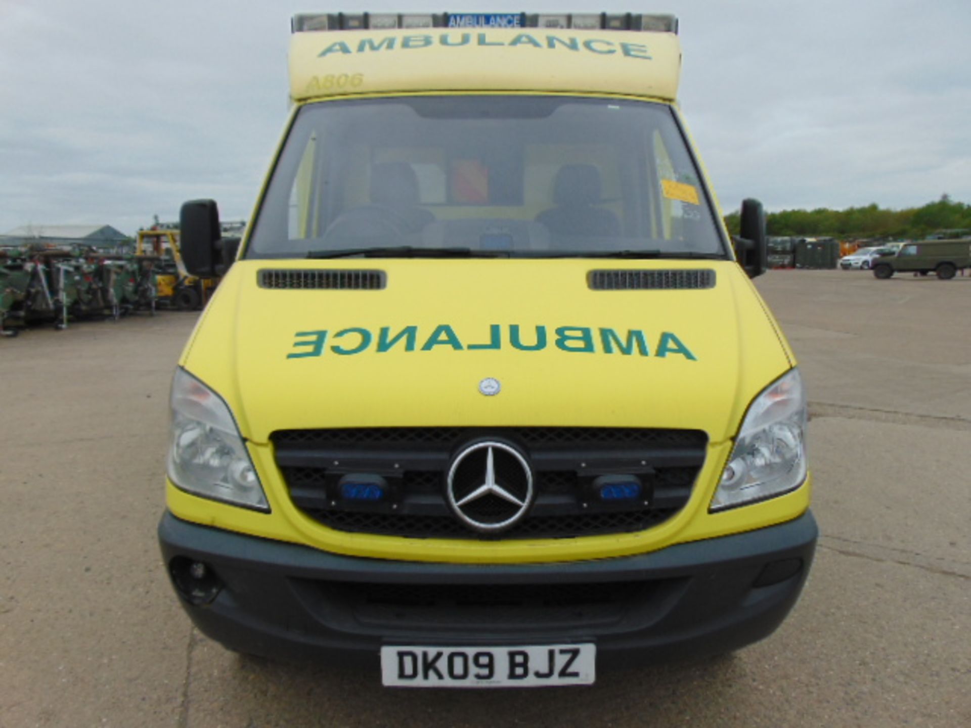 RHD Mercedes Sprinter 515 CDI Turbo Diesel Ambulance - Image 2 of 21