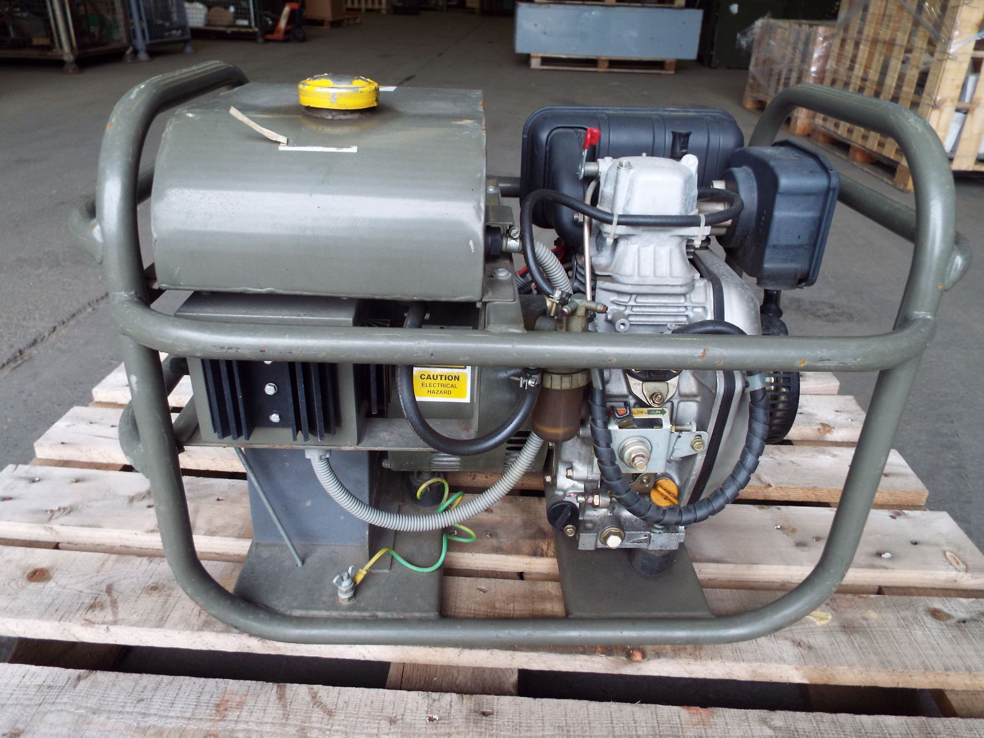 Harrington / Yanmar 1 kW, 28.5V Diesel Generator / Battery Charger - Image 3 of 8