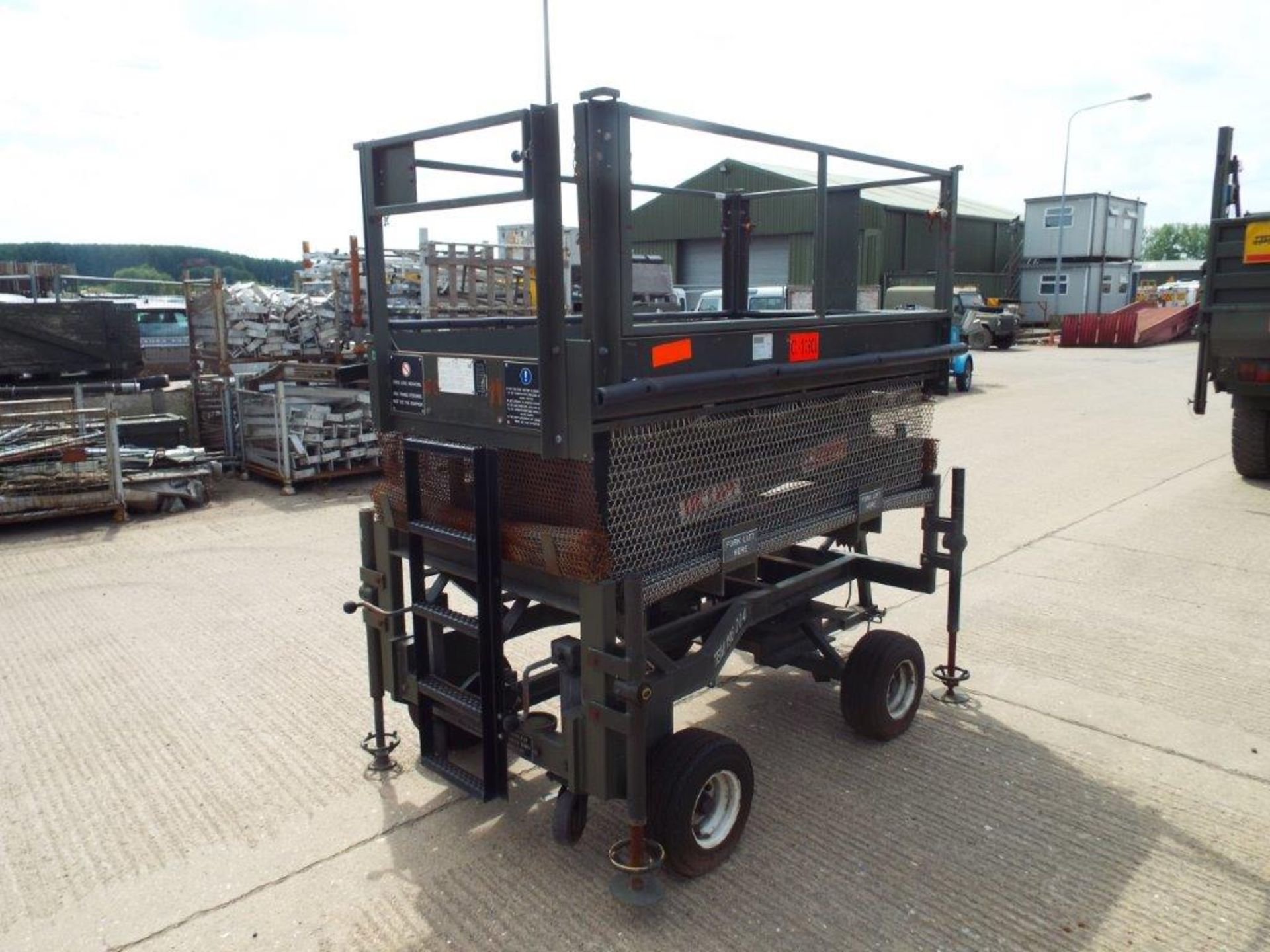 UK Lift 4m Mobile Hydraulic Work Platform - Image 6 of 14