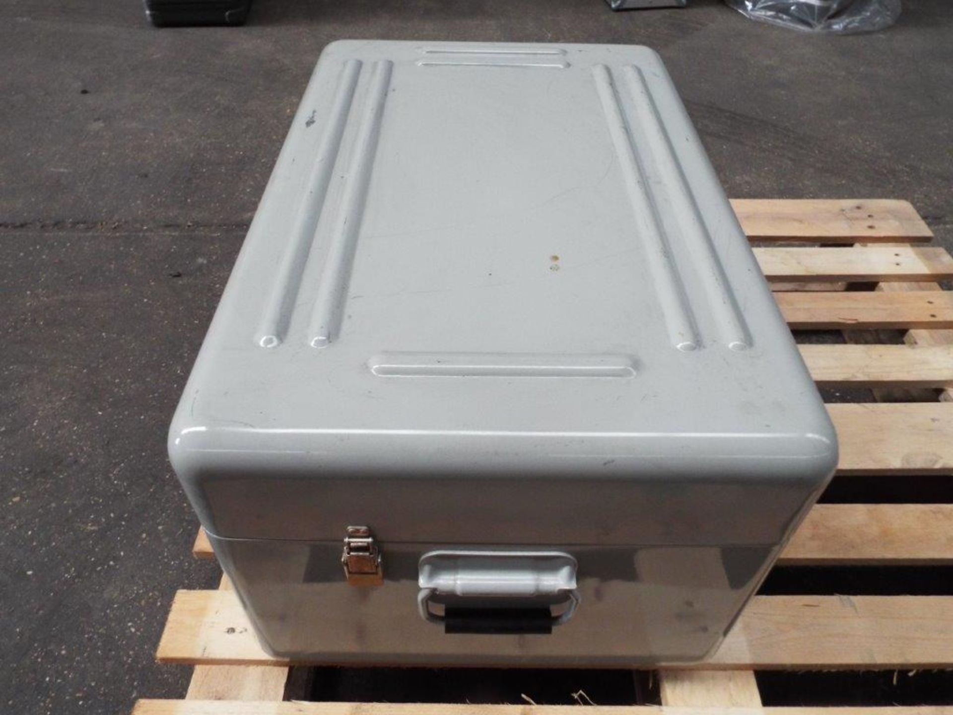 Heavy Duty Zero Storage Trunk - Image 3 of 6