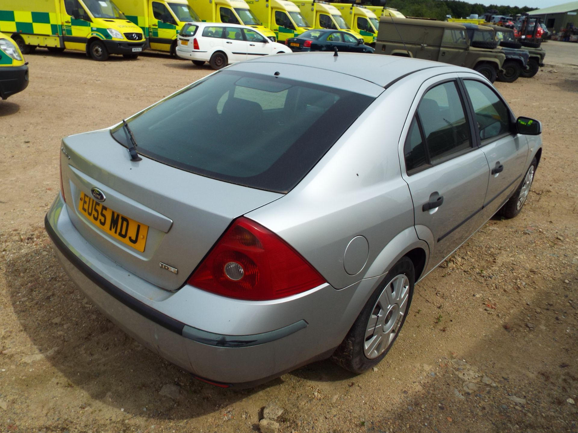 Ford Mondeo LX 2.0 TDCi - Image 7 of 17