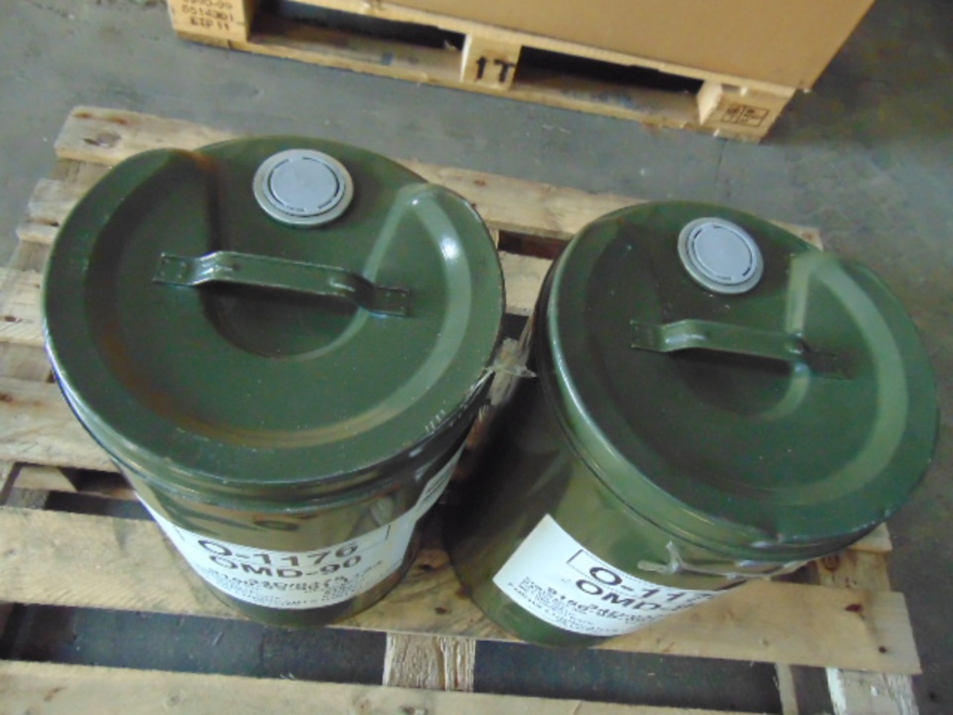 2 x Unissued 25L Drums of OMD-90 Engine Oil - Image 4 of 4