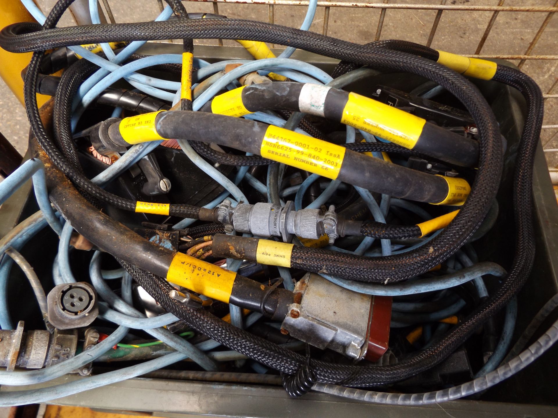 Mixed Stillage of Electrical Cable and Connectors - Image 8 of 8
