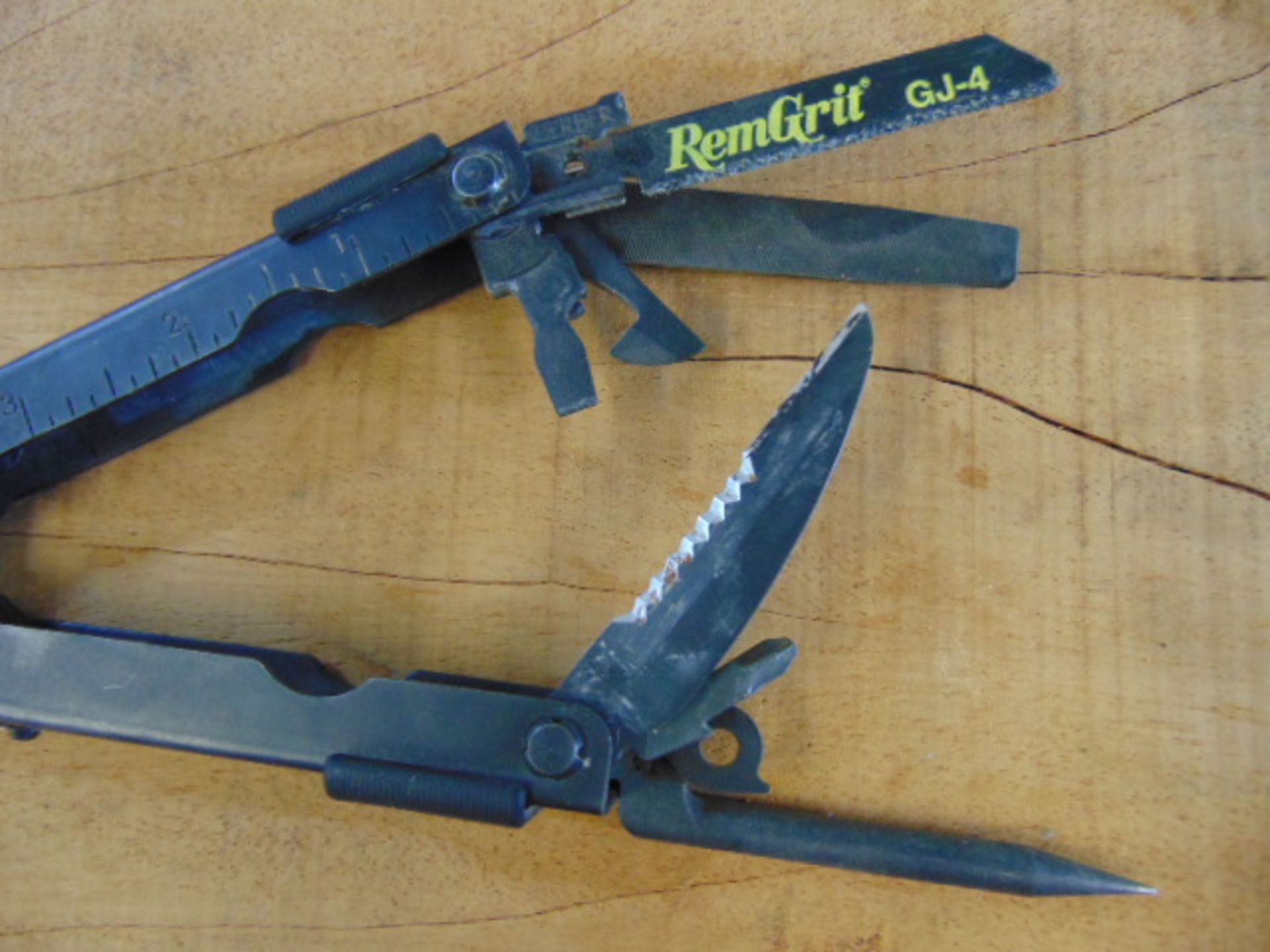 Gerber Multi-Plier 600 - Image 3 of 11