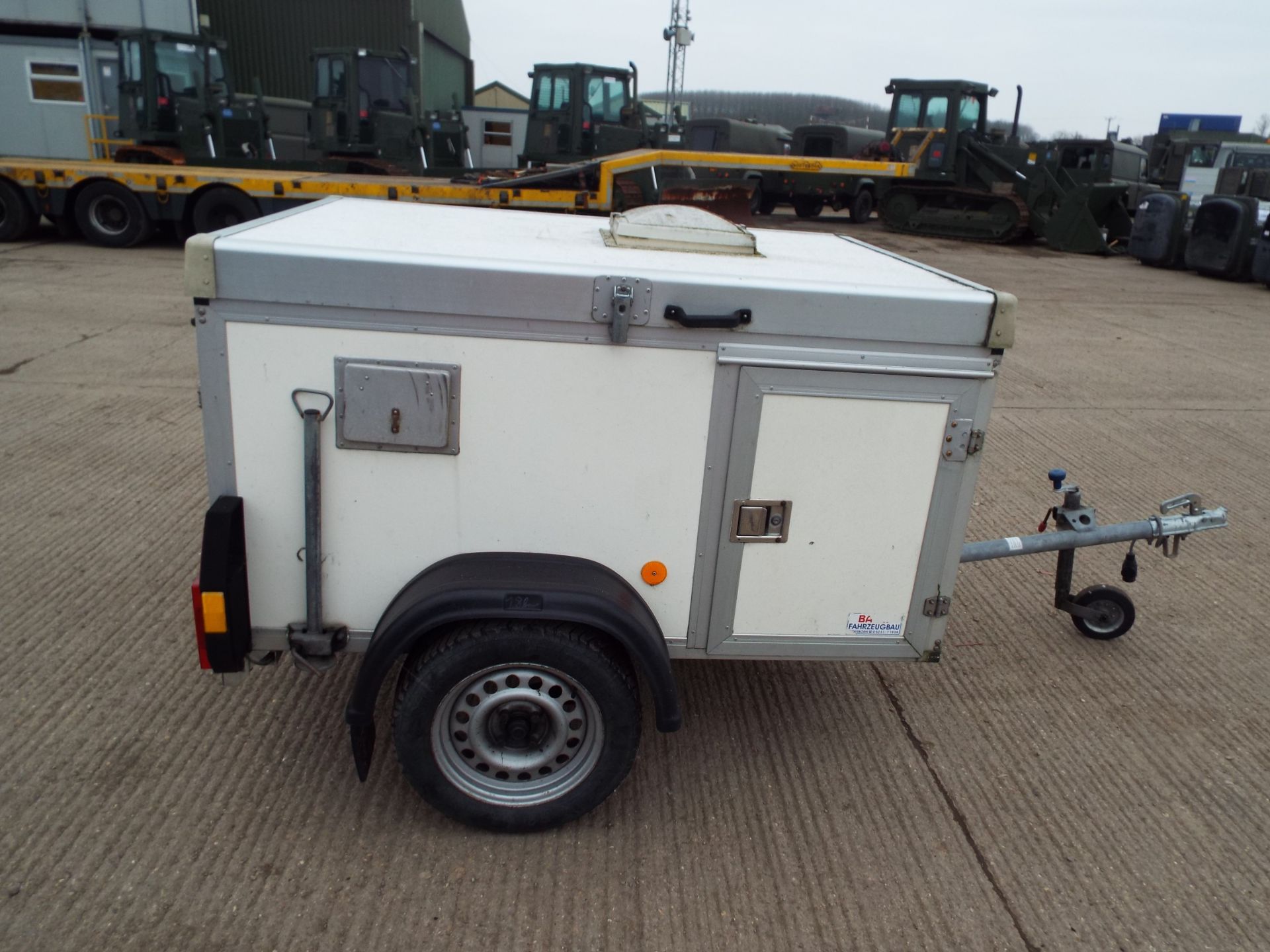 WT-Metall Single Axle 3 Berth Dog Trailer - Image 8 of 17