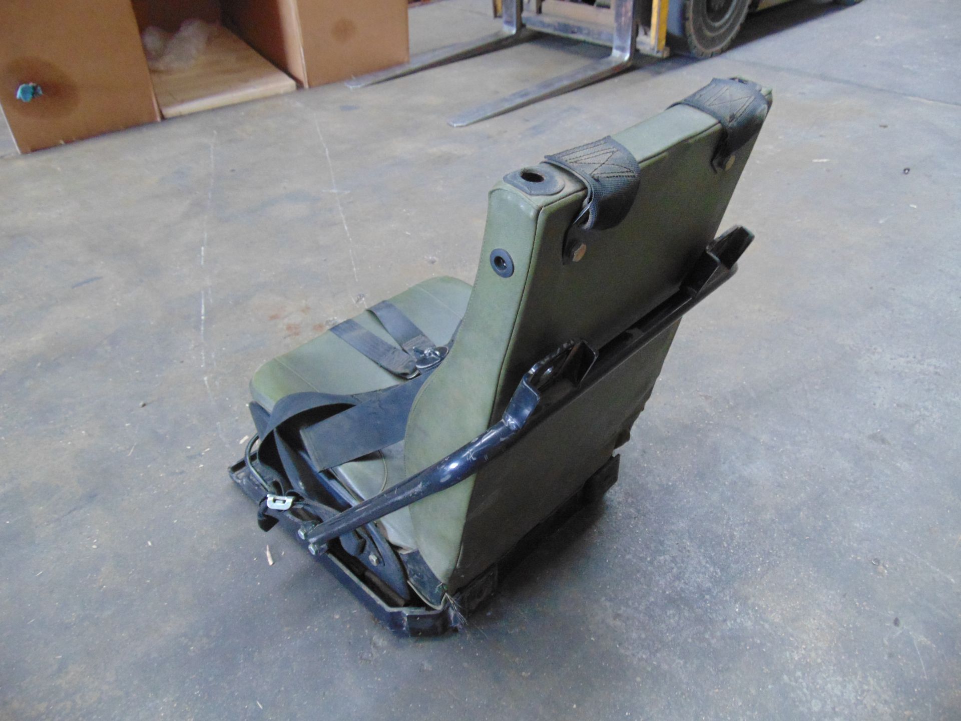 FV Drivers Seat Complete with Frame and 5 Point Harness - Image 4 of 6