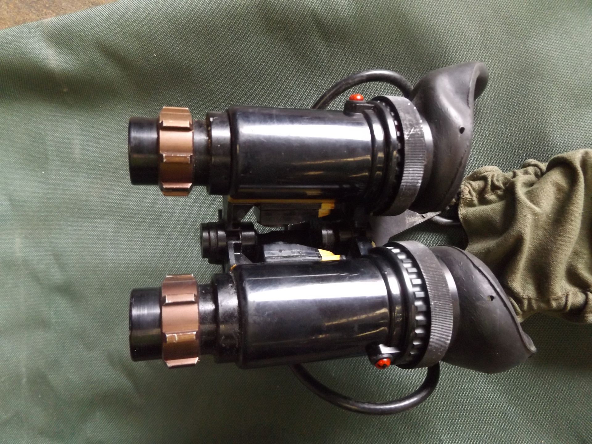 No.1 Mk.1 Night Vision Infa-Red Binoculars - Extremely Rare and Collectable - Image 2 of 9