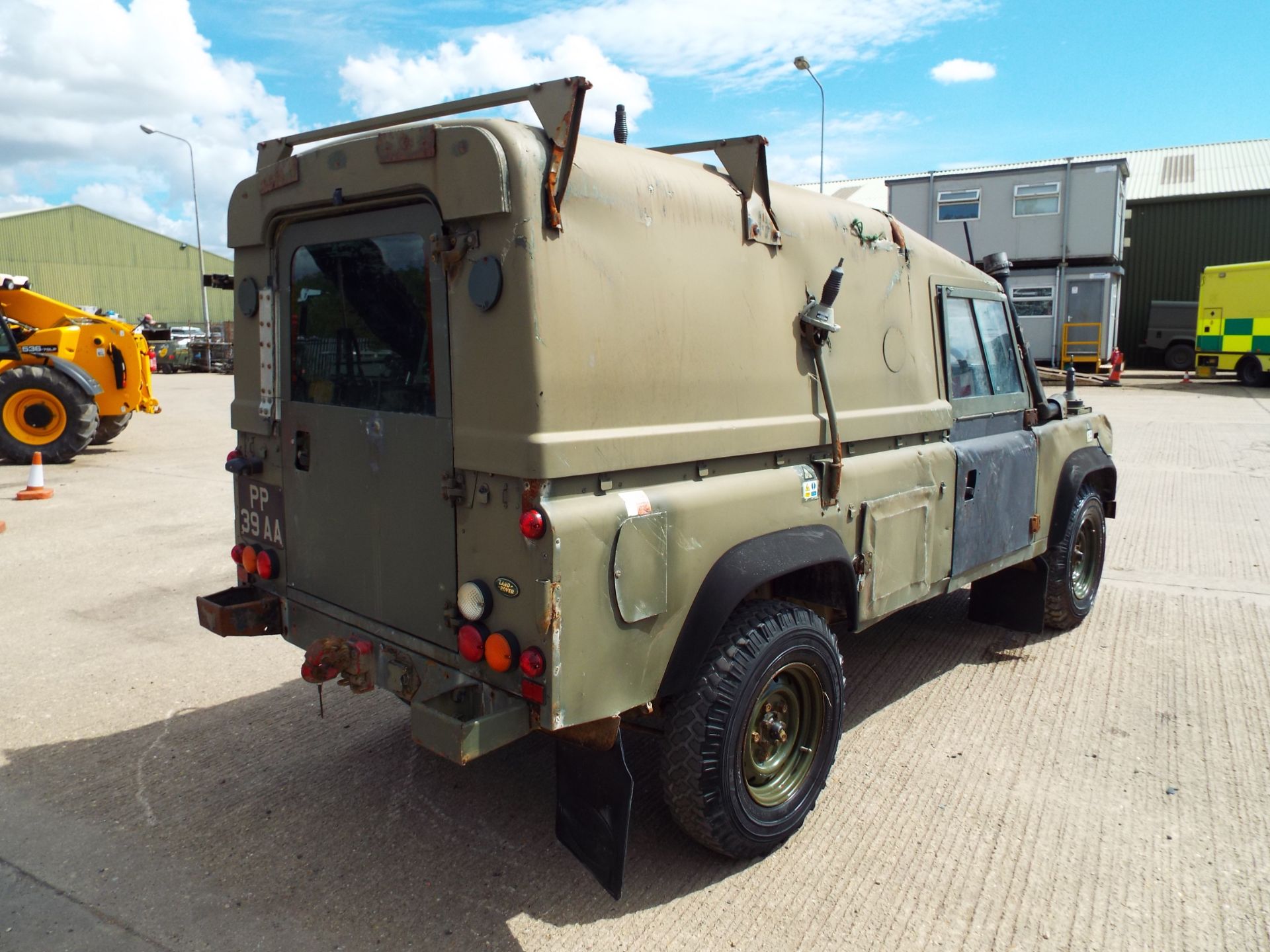 Very Rare Winter/Water Land Rover Wolf 110 Hard Top - Image 7 of 31