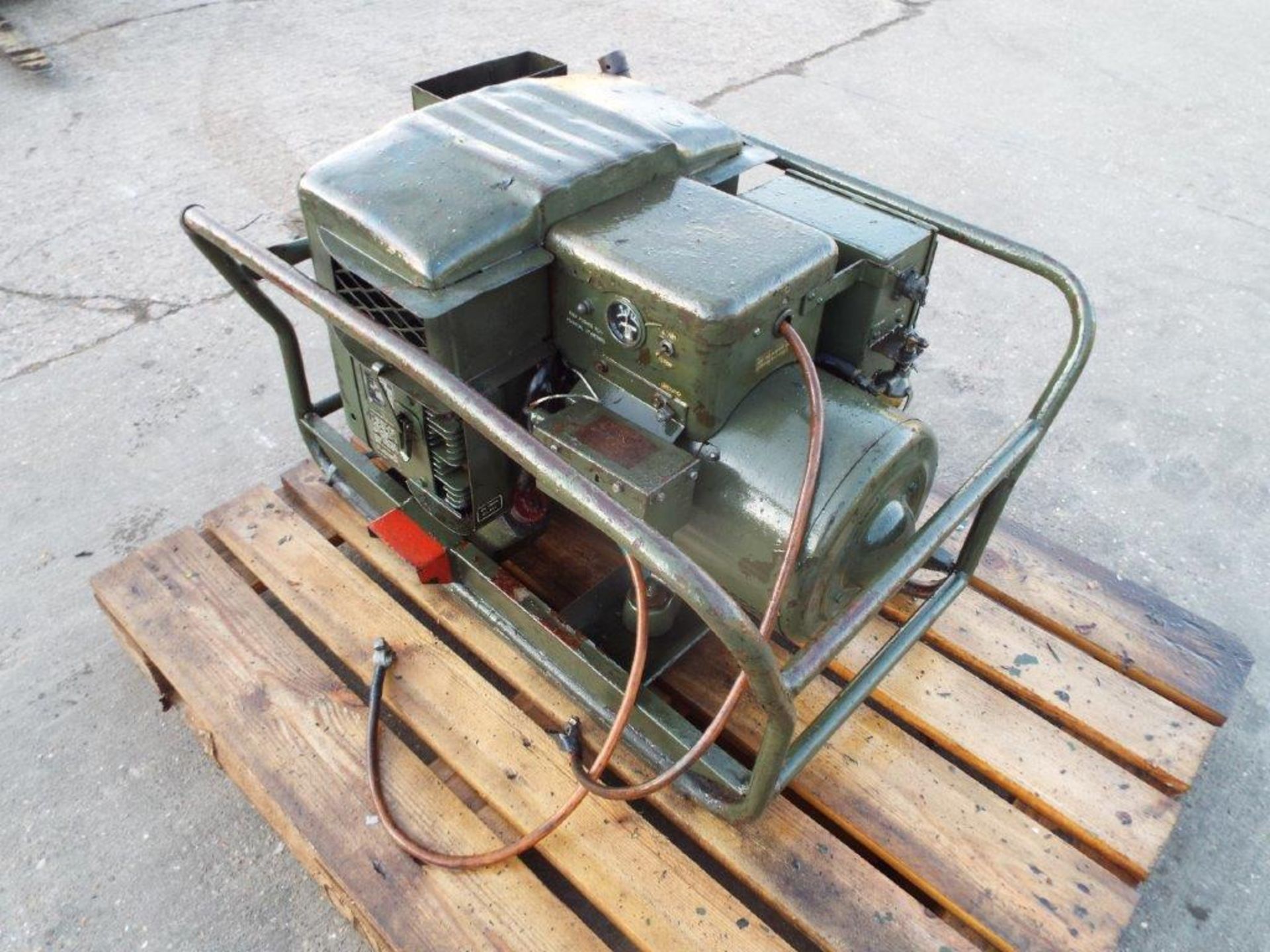 Onan 5.5CCk-53 3.5 kVA, 120/240V Generator - Image 7 of 15