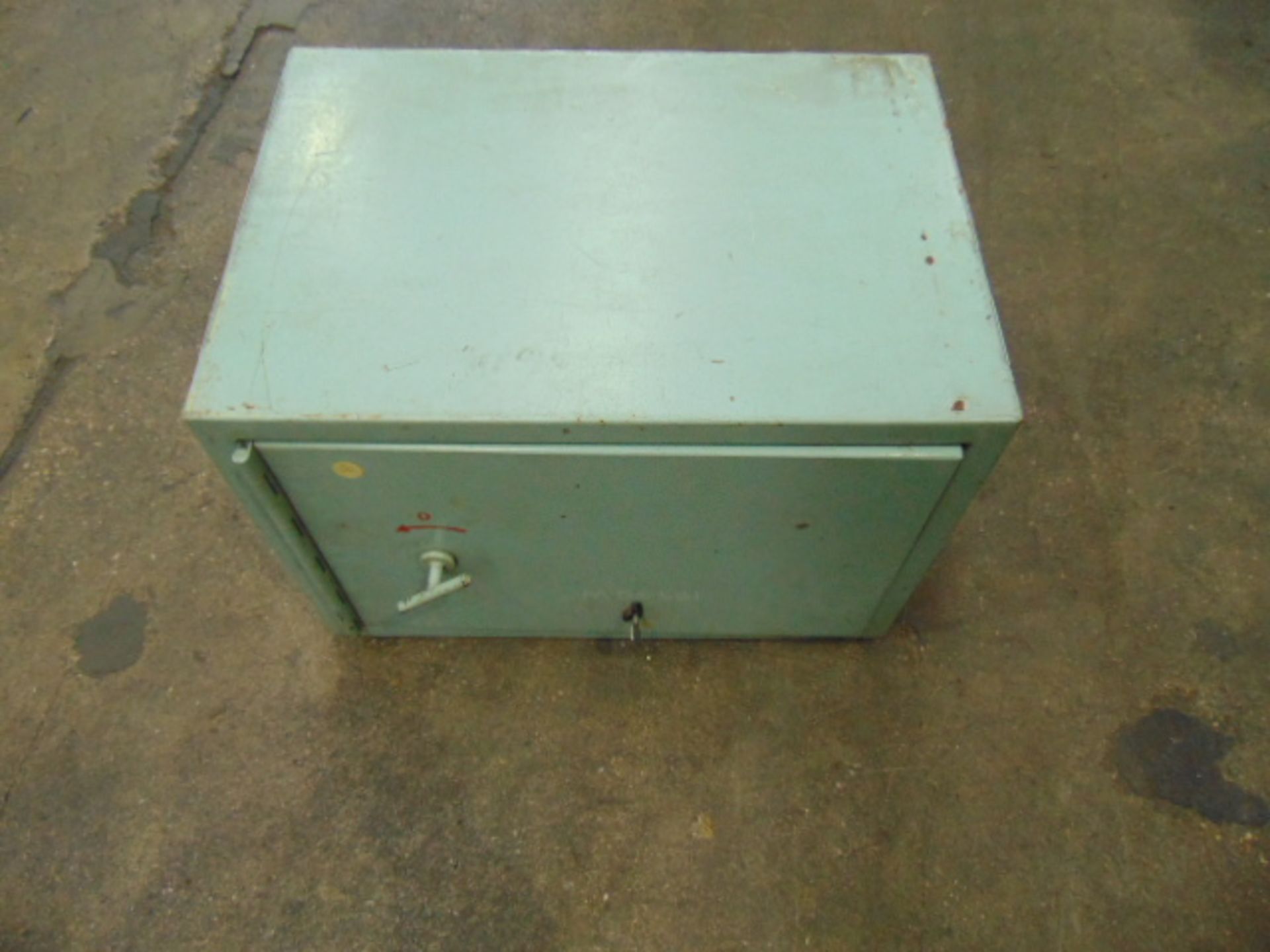 Lockable Safe Box