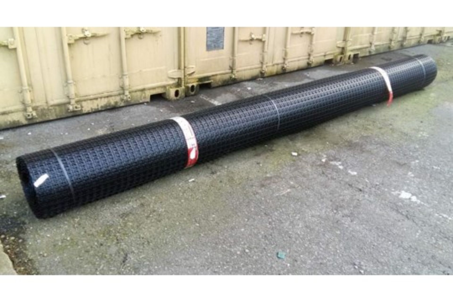 1 x UNISSUED Tensar SS20 Geogrid Ground Foundation Reinforcement Roll 4m x 75m.