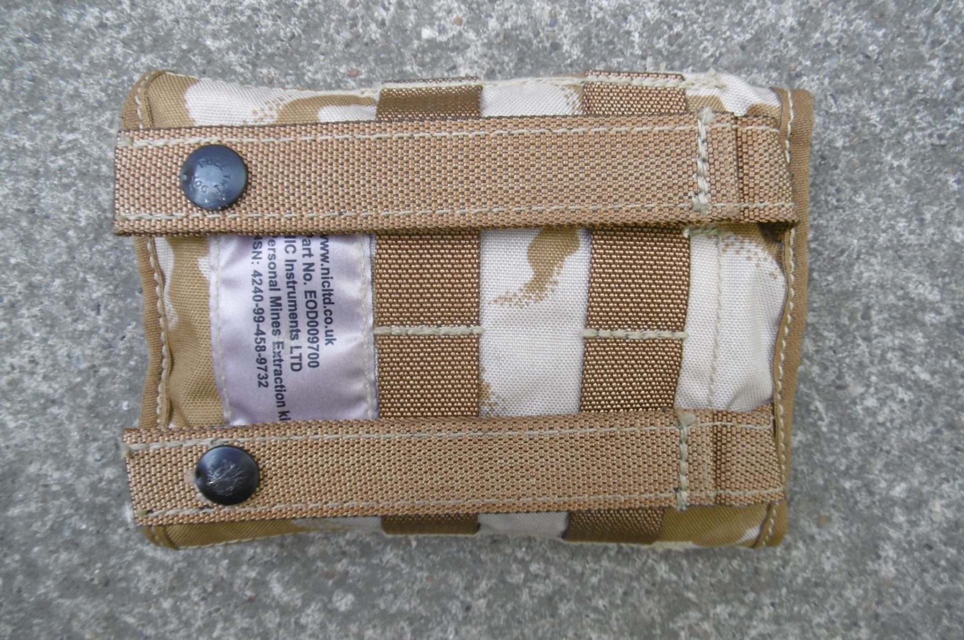 Complete Personal IED Mine Extraction Kit, Desert DPM Molle Pouch - Image 9 of 10