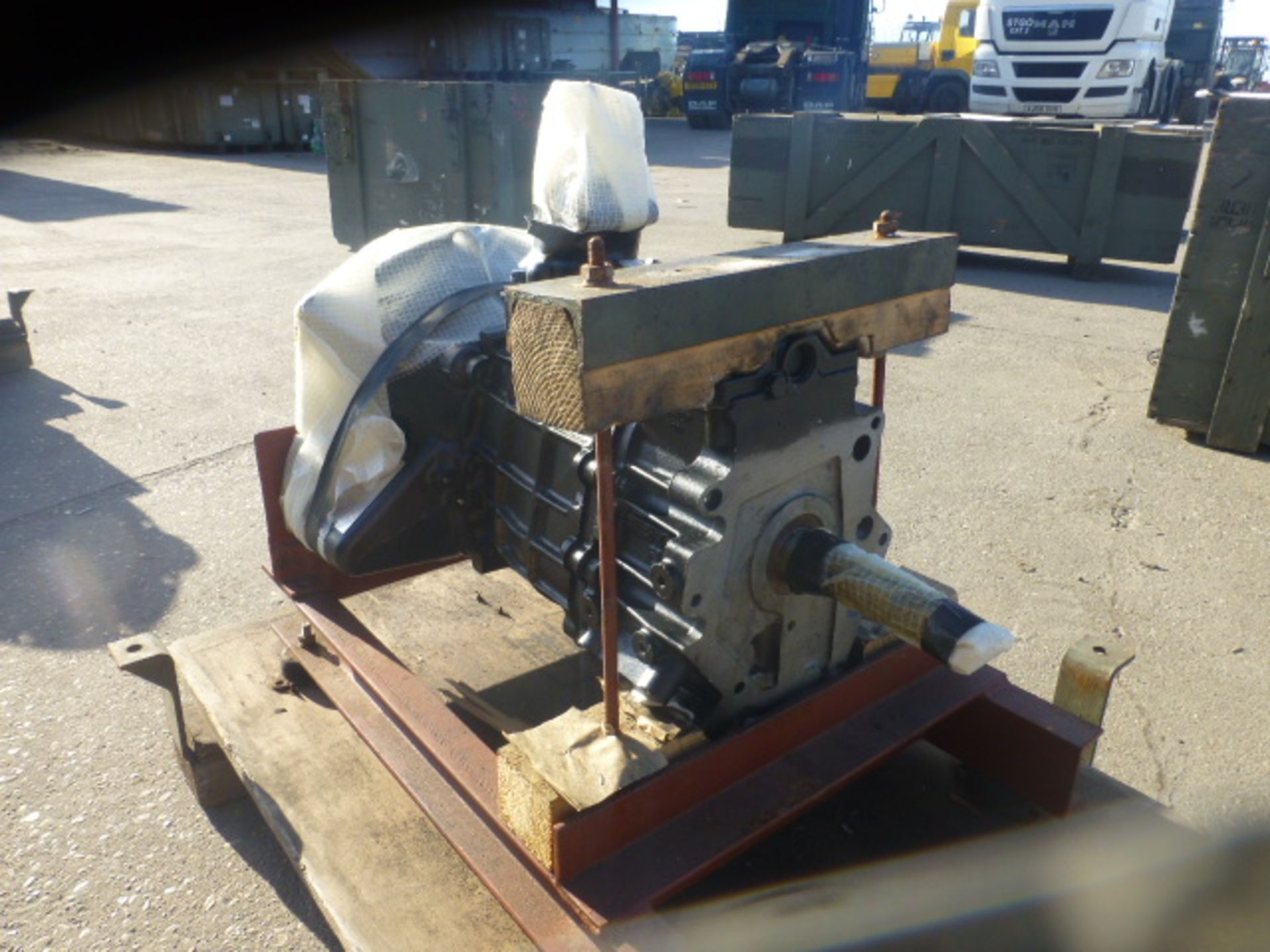 A1 Reconditioned Land Rover LT77 Gearbox - Image 2 of 8