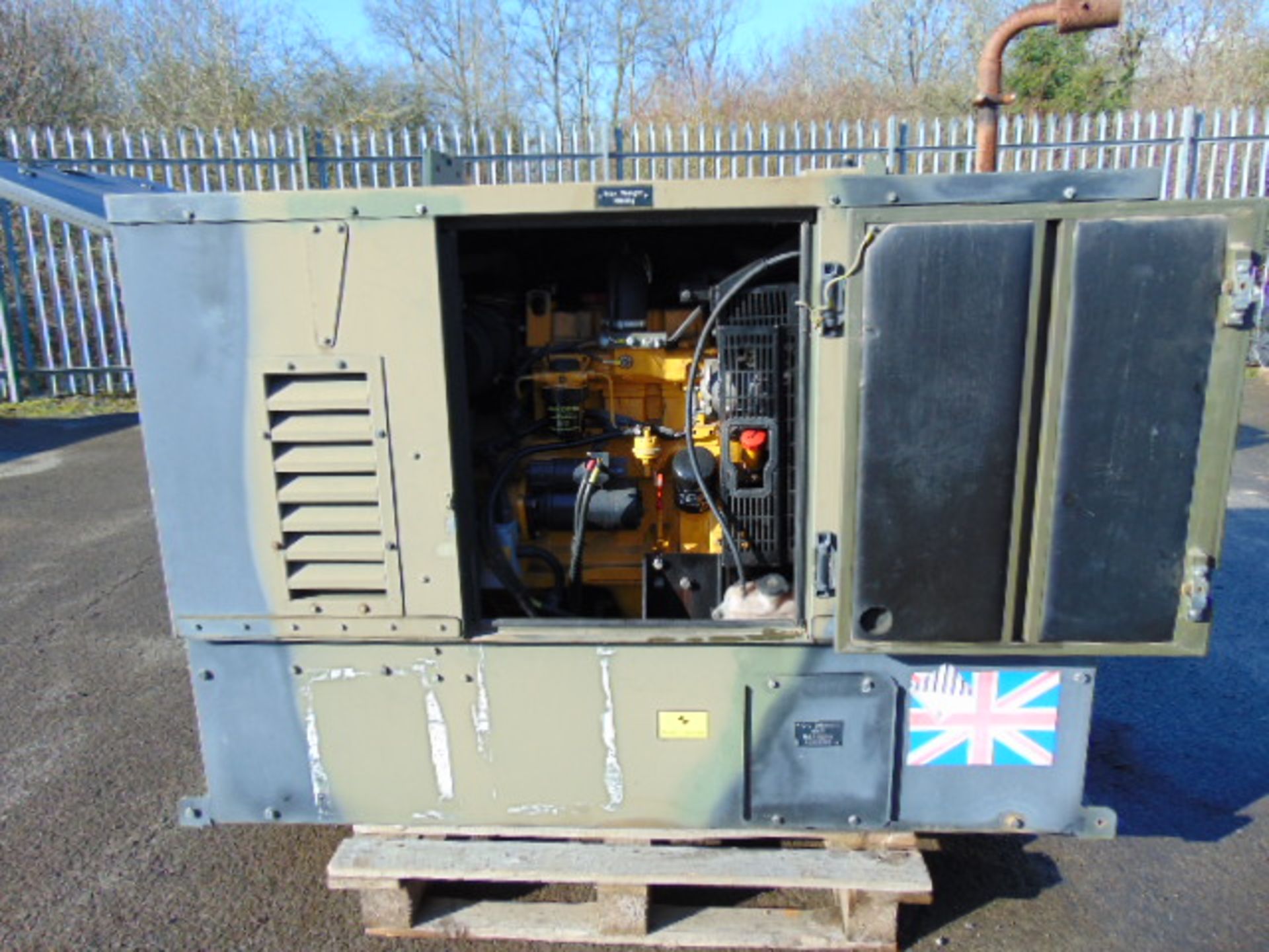 Harrington 28.7 KVA 3 phase Diesel Generator - Bild 2 aus 9