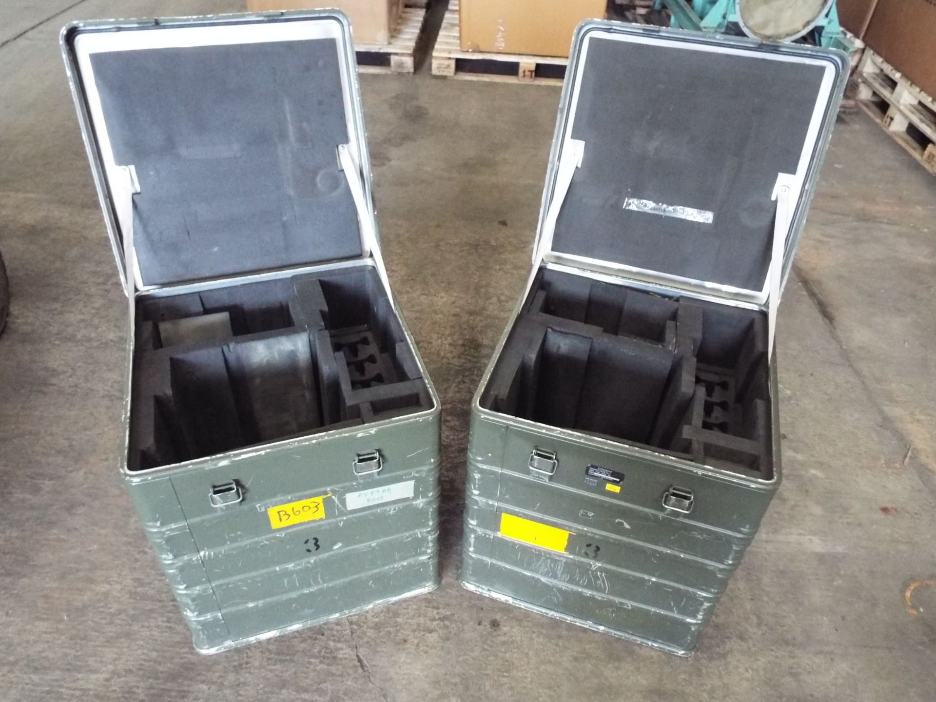 2 x Heavy Duty Zarges Aluminium Cases - Image 2 of 6