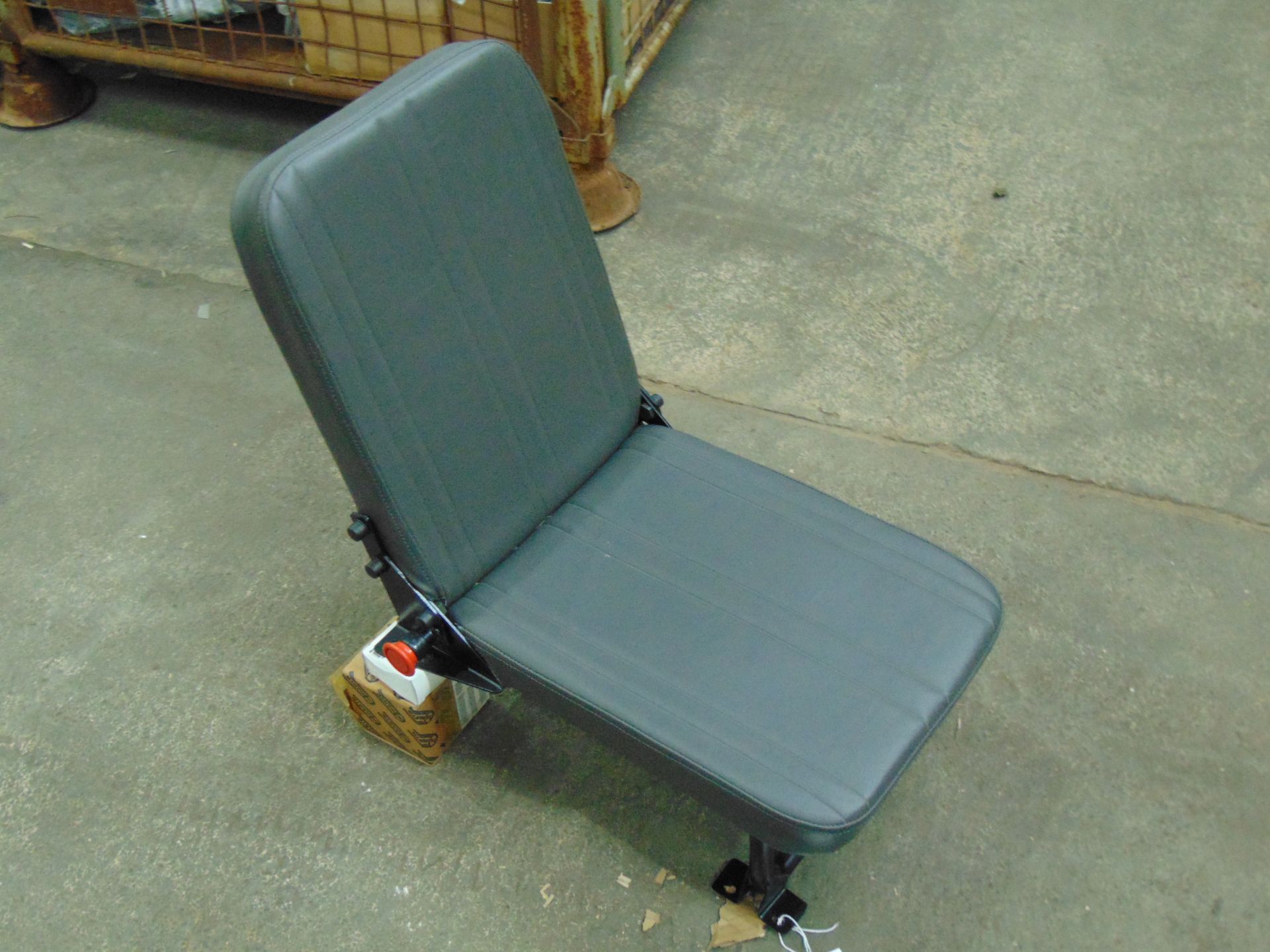 DAF Individual Seat P/No MXH1391 - Image 3 of 8