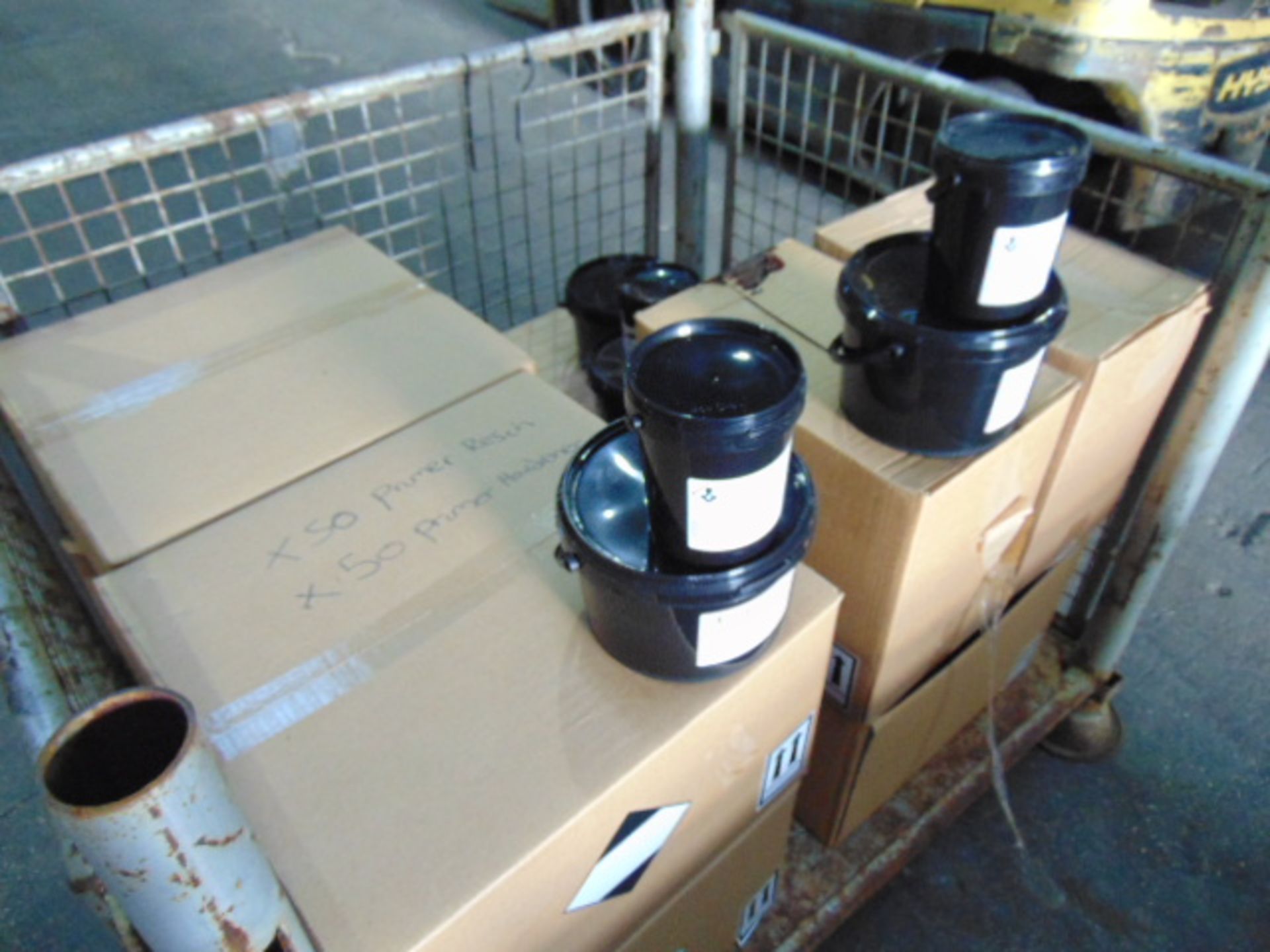 Approx 50 x Unissued Cans of UW46 (WRA519) Epoxy Resin - Bild 2 aus 5