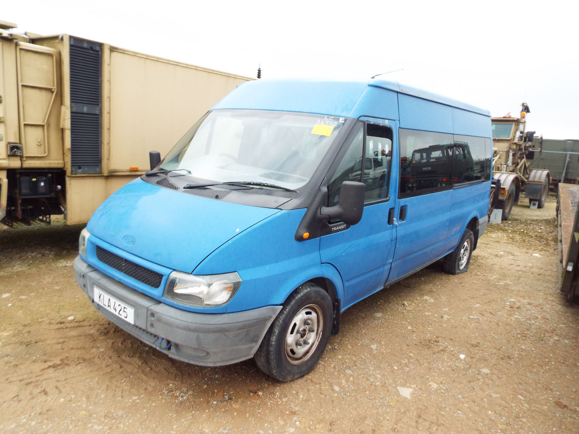 Ford Transit 9 Seat Minibus - Image 3 of 17