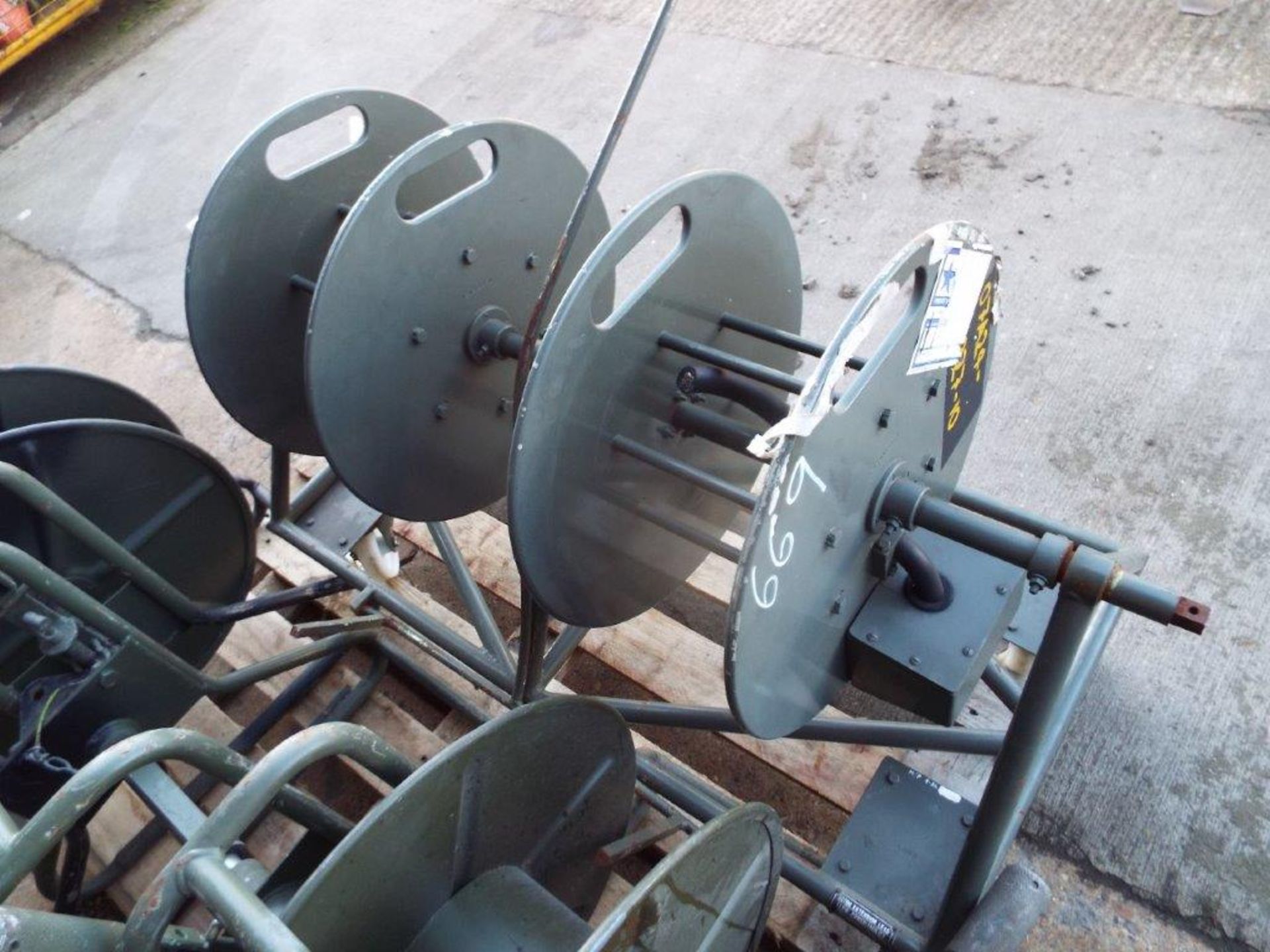 4 x Mixed Heavy Duty Cable Reels - Image 5 of 7