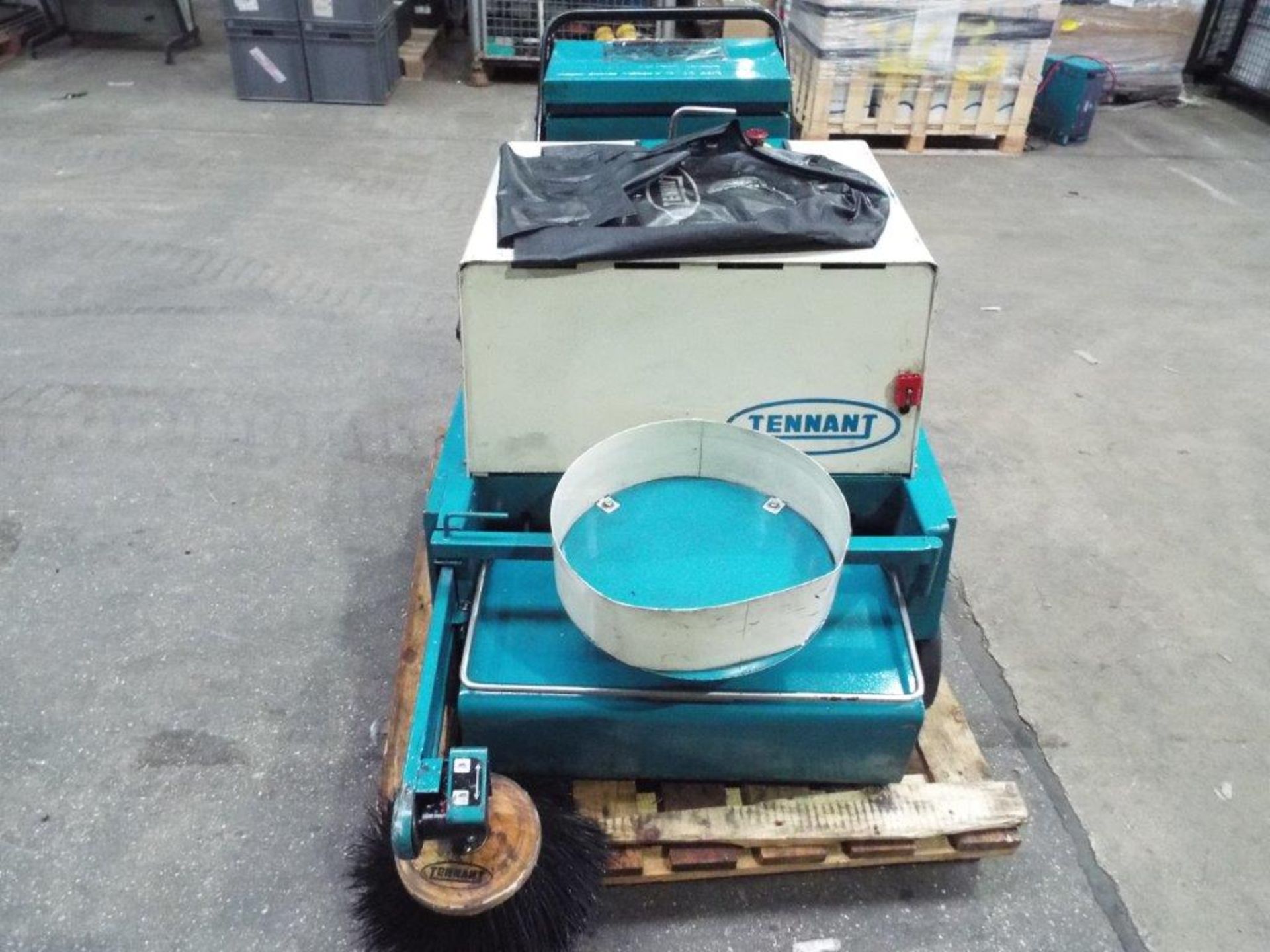 Tennant 42E Walk Behind Electric Sweeper with Charger - Image 9 of 19