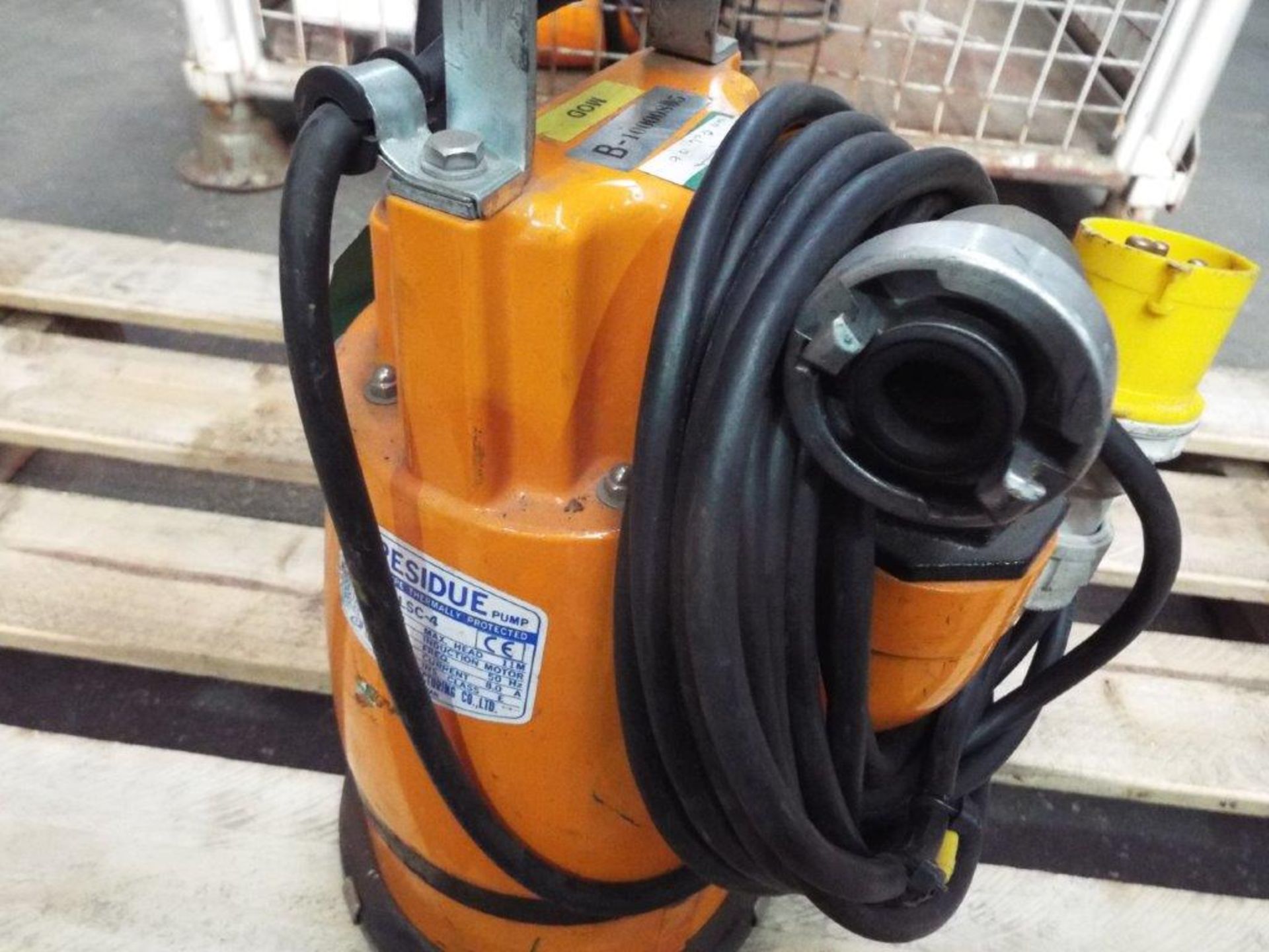 Portable Tsurumi LSC-4 110V Submersible Water Pump - Image 3 of 7