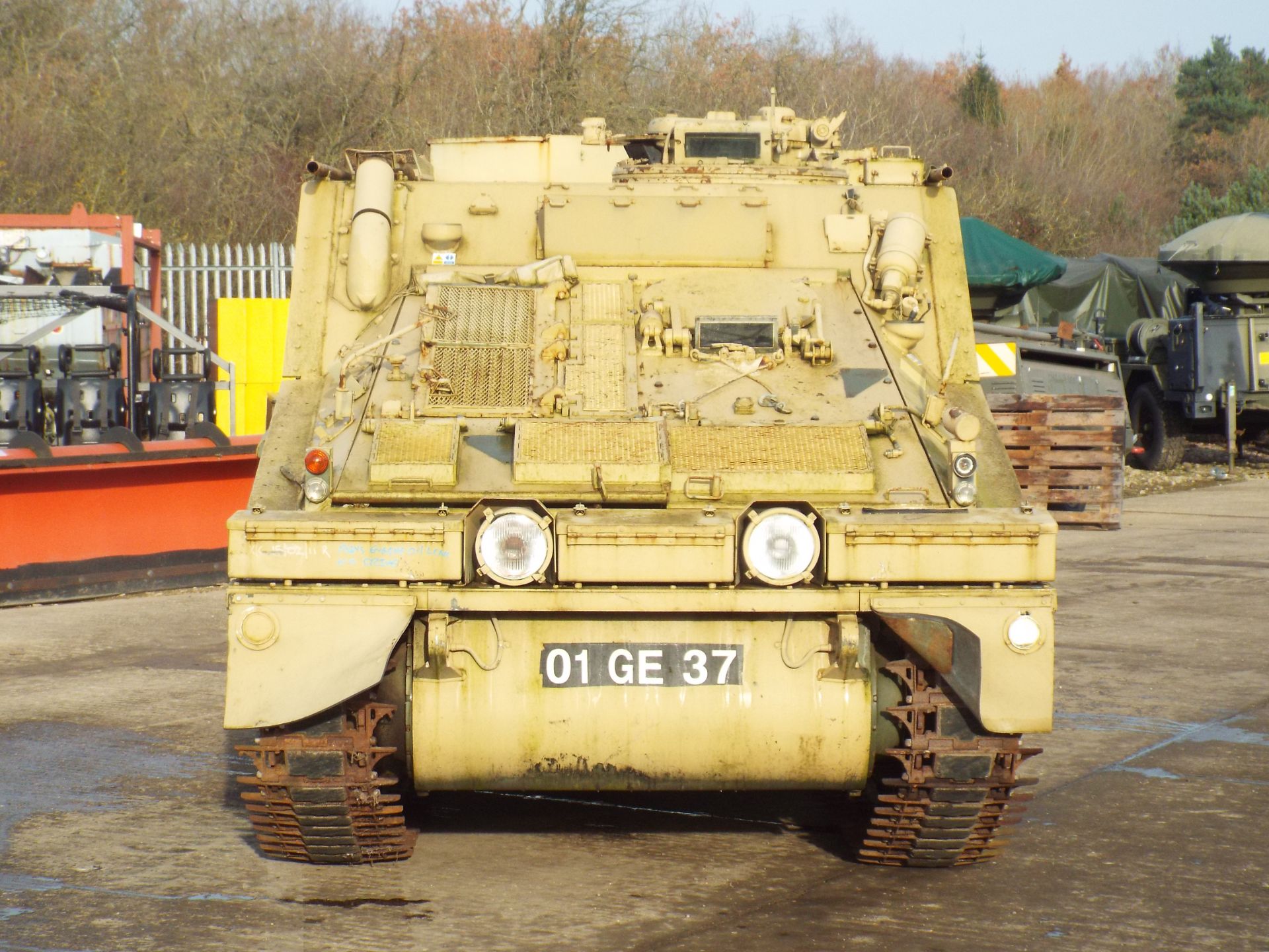 FV105 Sultan Armoured Personnel Carrier - Image 2 of 28