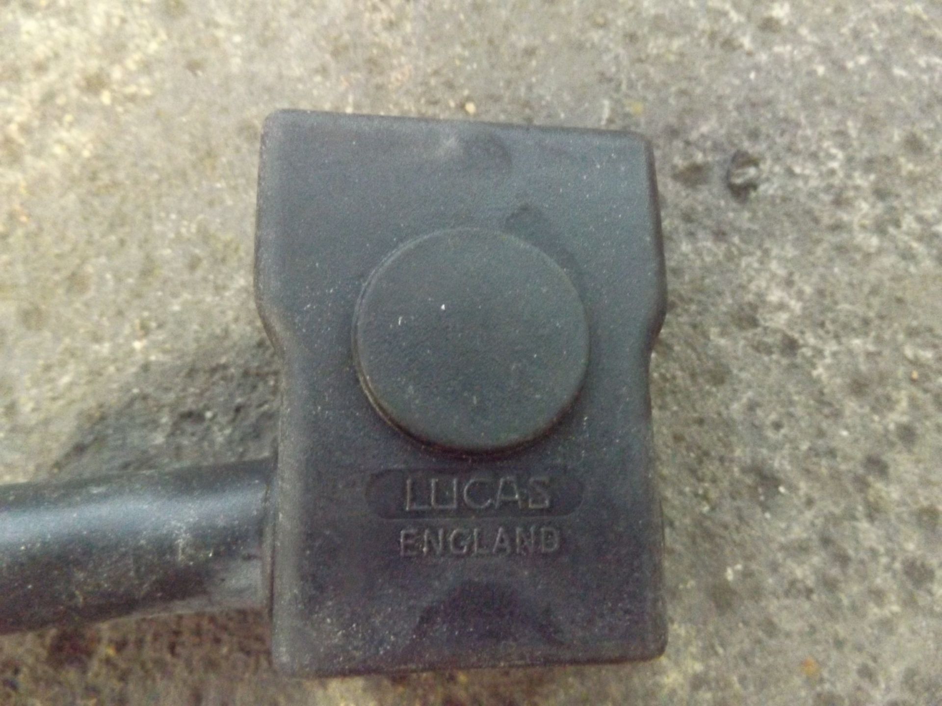 16 x Bedford Secondary Battery Lead with Terminals and Cover P/No 91048359 - Image 3 of 5