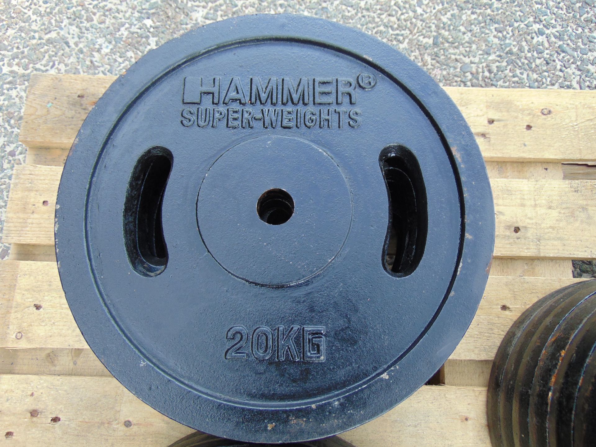 Pallet of 36 x Mixed Hammer Barbell Weight Plates - Image 4 of 11