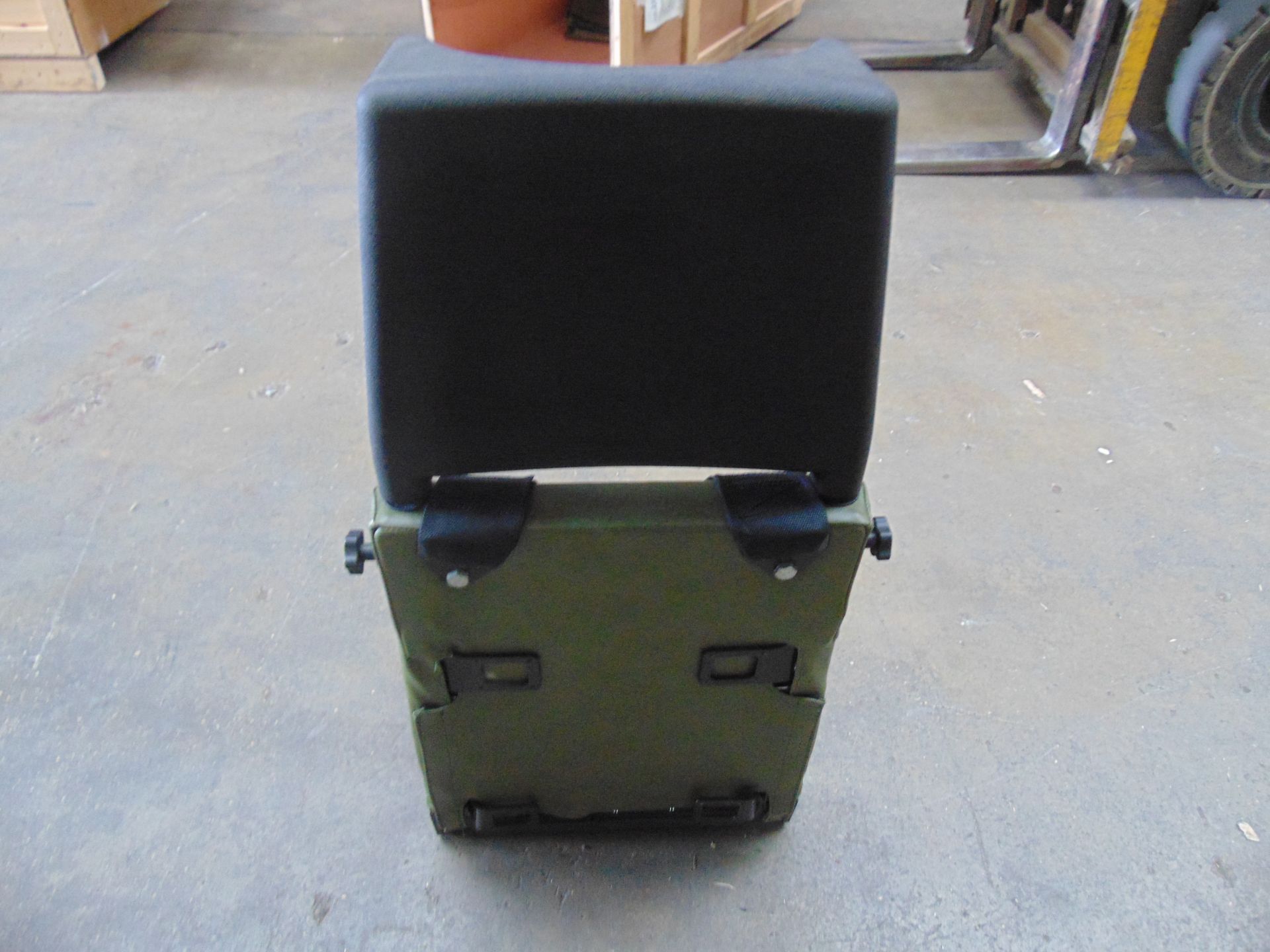 FV Drivers Seat Complete with Neck Support and 5 Point Harness - Bild 5 aus 6