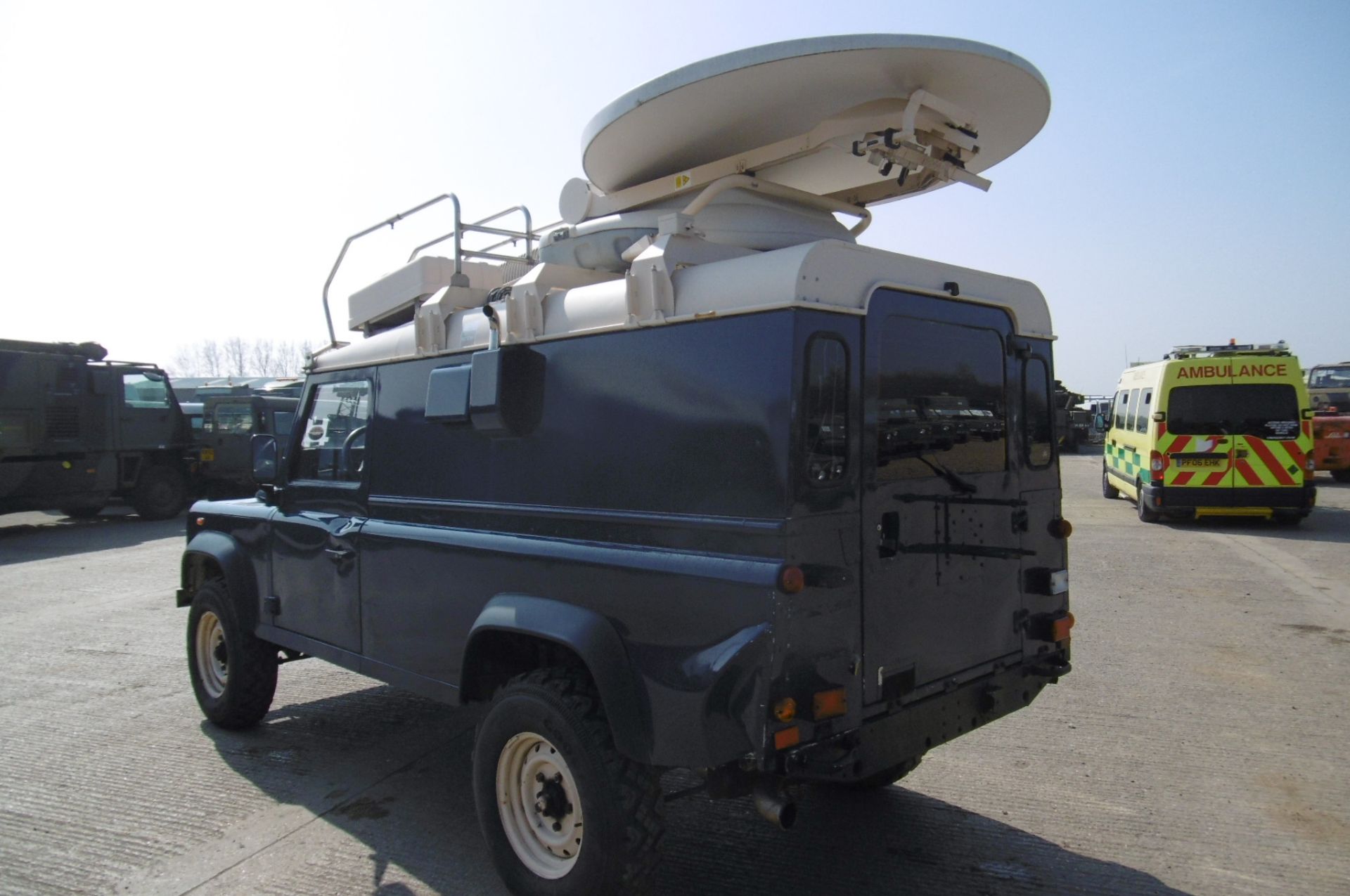 Left Hand Drive SATCOM/Communications Land Rover Defender 110 TD5 - Image 8 of 25