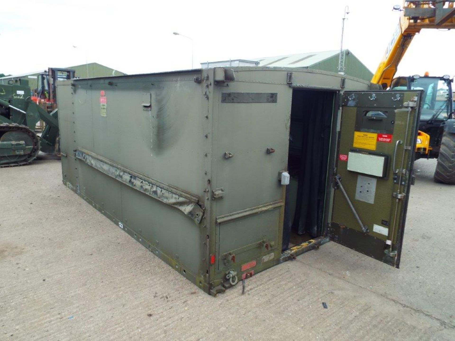 Fully Insulated Demountable/Mobile Workshop/Office Unit