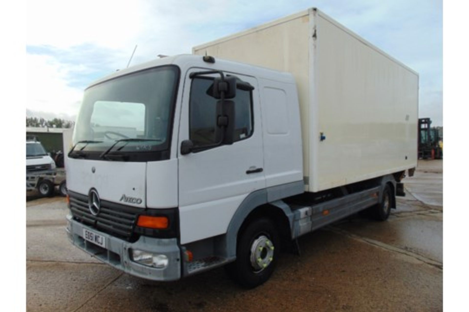 2001 Mercedes Benz Atego 1018 Box Truck C/W Tail Lift - Image 3 of 21