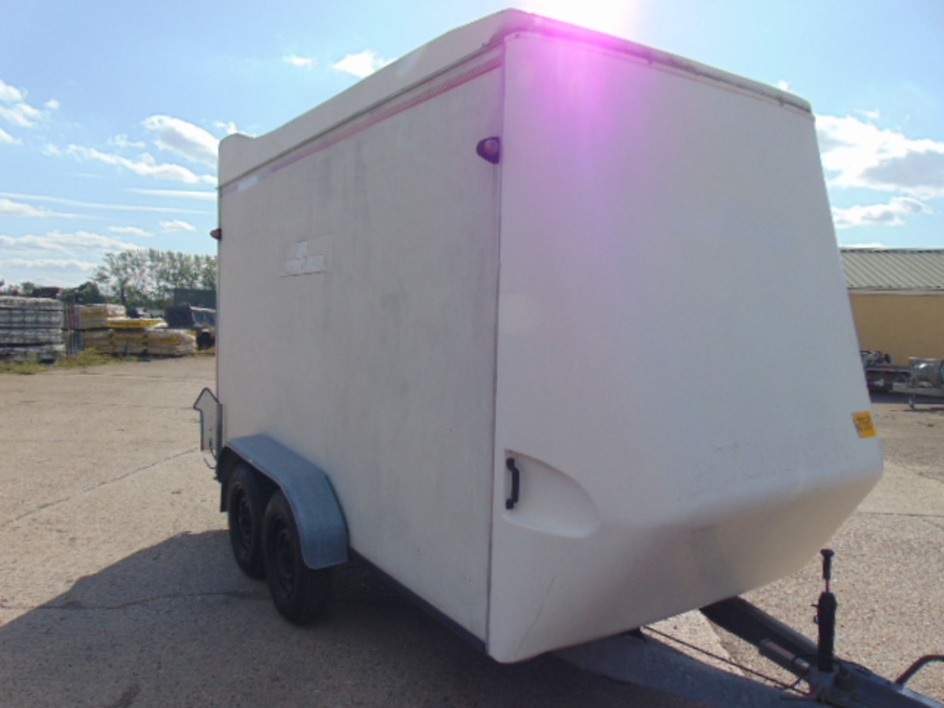 Twin Axle Tow A Van 580H Box Trailer c/w Dropdown Tailgate / Loading Ramp and Solar Panels - Image 2 of 25