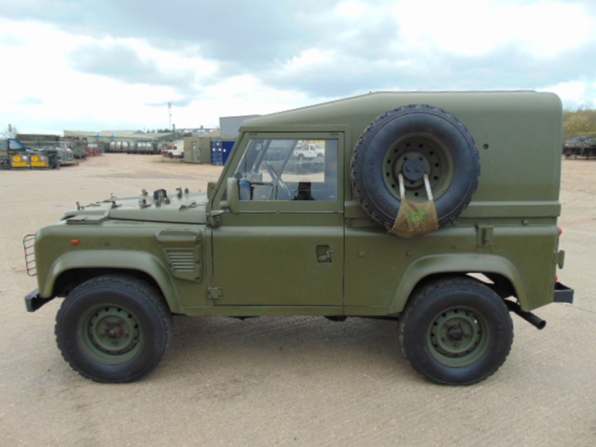 Military Specification Land Rover Wolf 90 Hard Top - Image 4 of 22