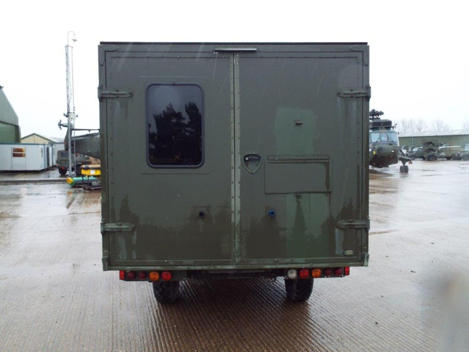 Military Specification Land Rover Wolf 130 Ambulance - Bild 6 aus 25