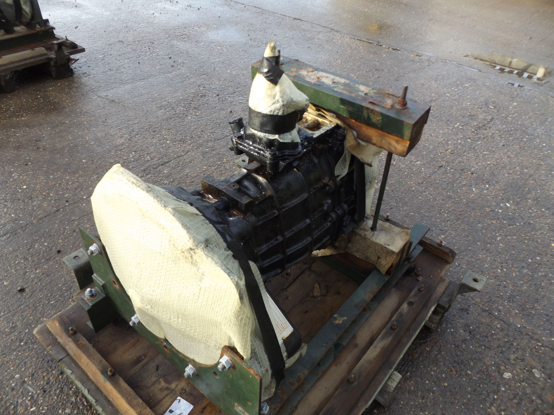 A1 Reconditioned Land Rover  LT77 Gearbox - Image 3 of 7