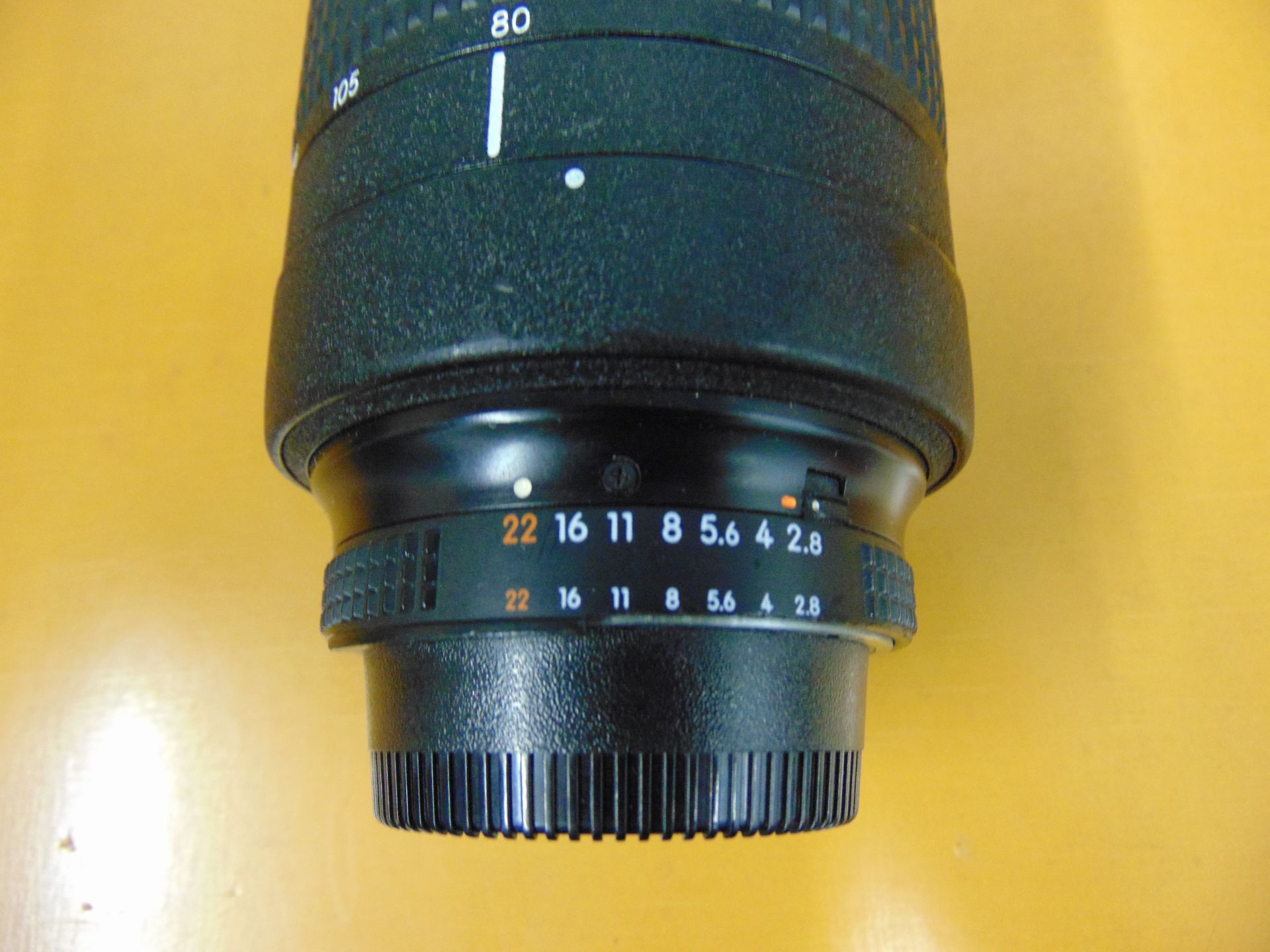 Nikon ED AF Nikkor 80-200mm 1:2.8 D Lense with Leather Carry Case - Image 4 of 8