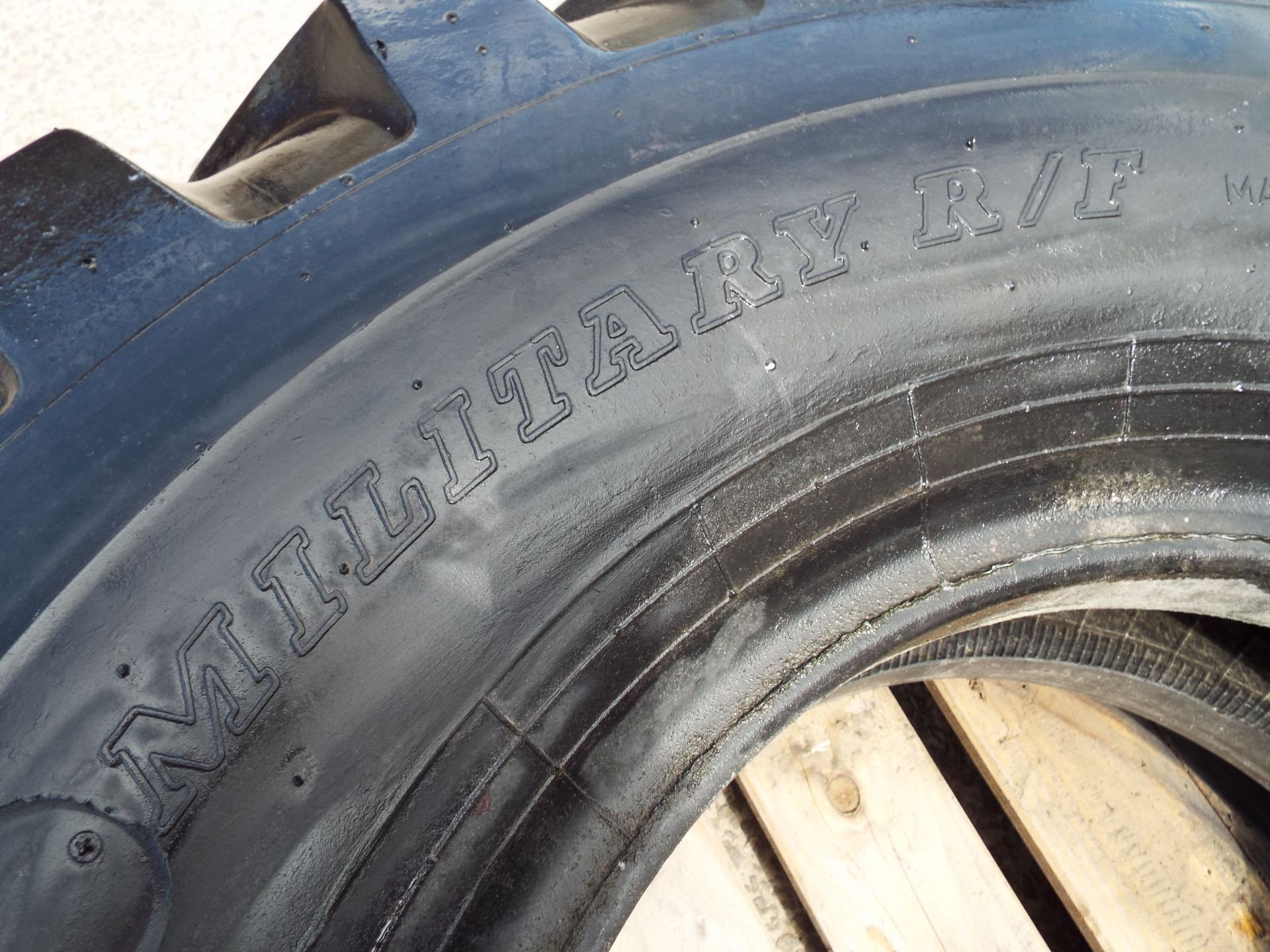 Simex Military R/F 14.00-20 Tyre - Image 3 of 6
