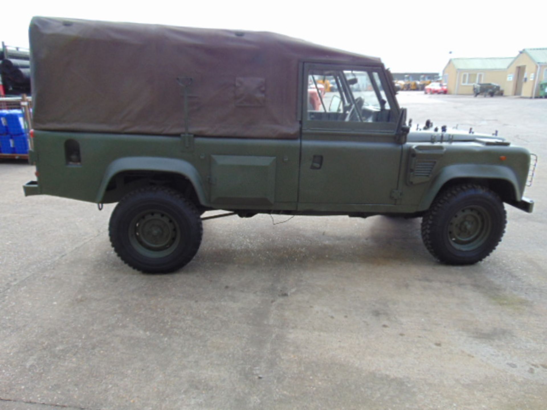 Land Rover Wolf 110 Soft Top - Image 6 of 24